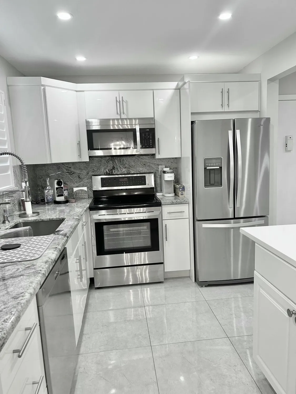 Property Slideshow image 3 of 23 | 15109 ashland dr apt 326, Delray Beach, FL, 33484