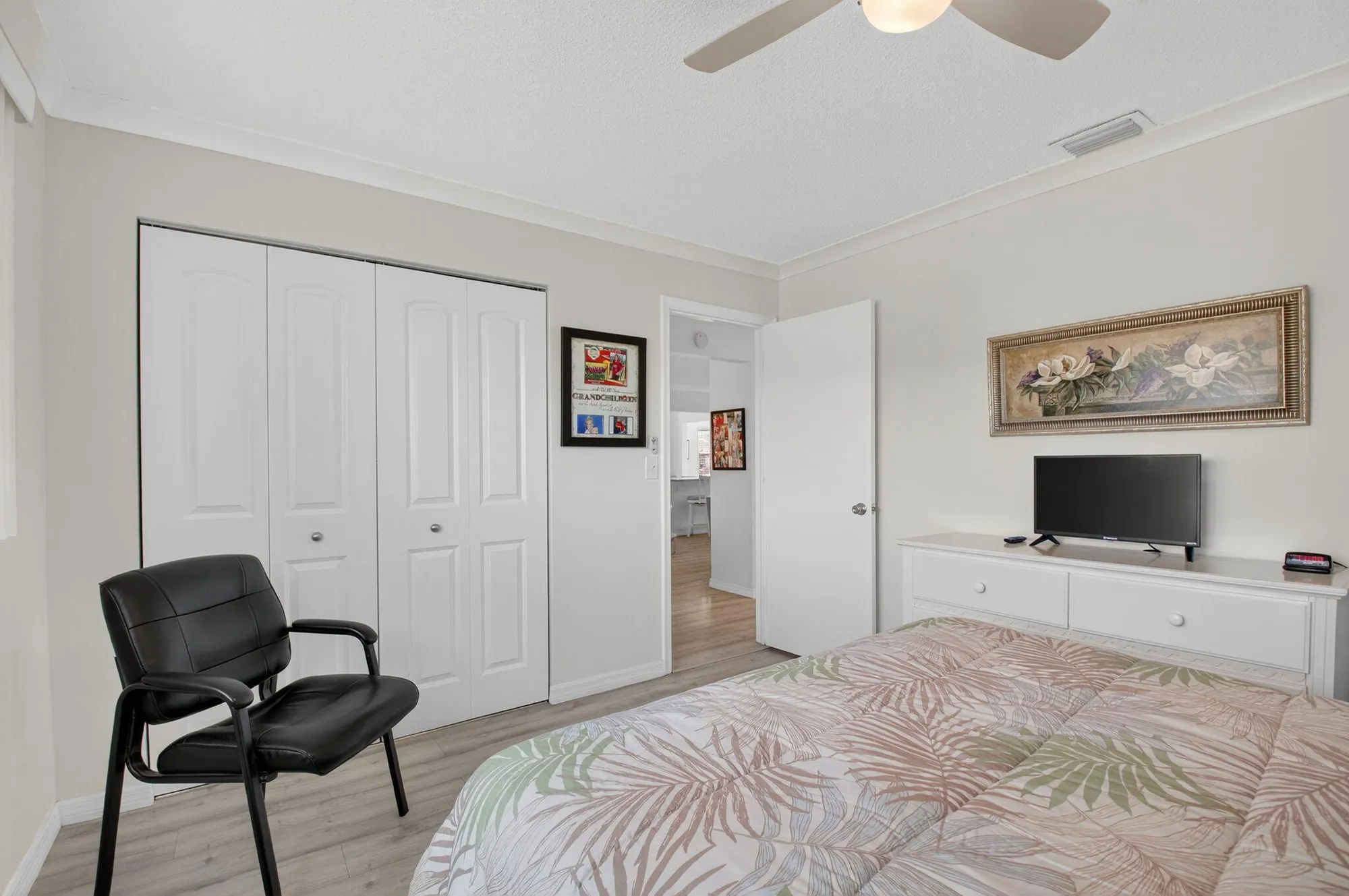 Property Slideshow image 24 of 42 | 6318 overland dr, Delray Beach, FL, 33484