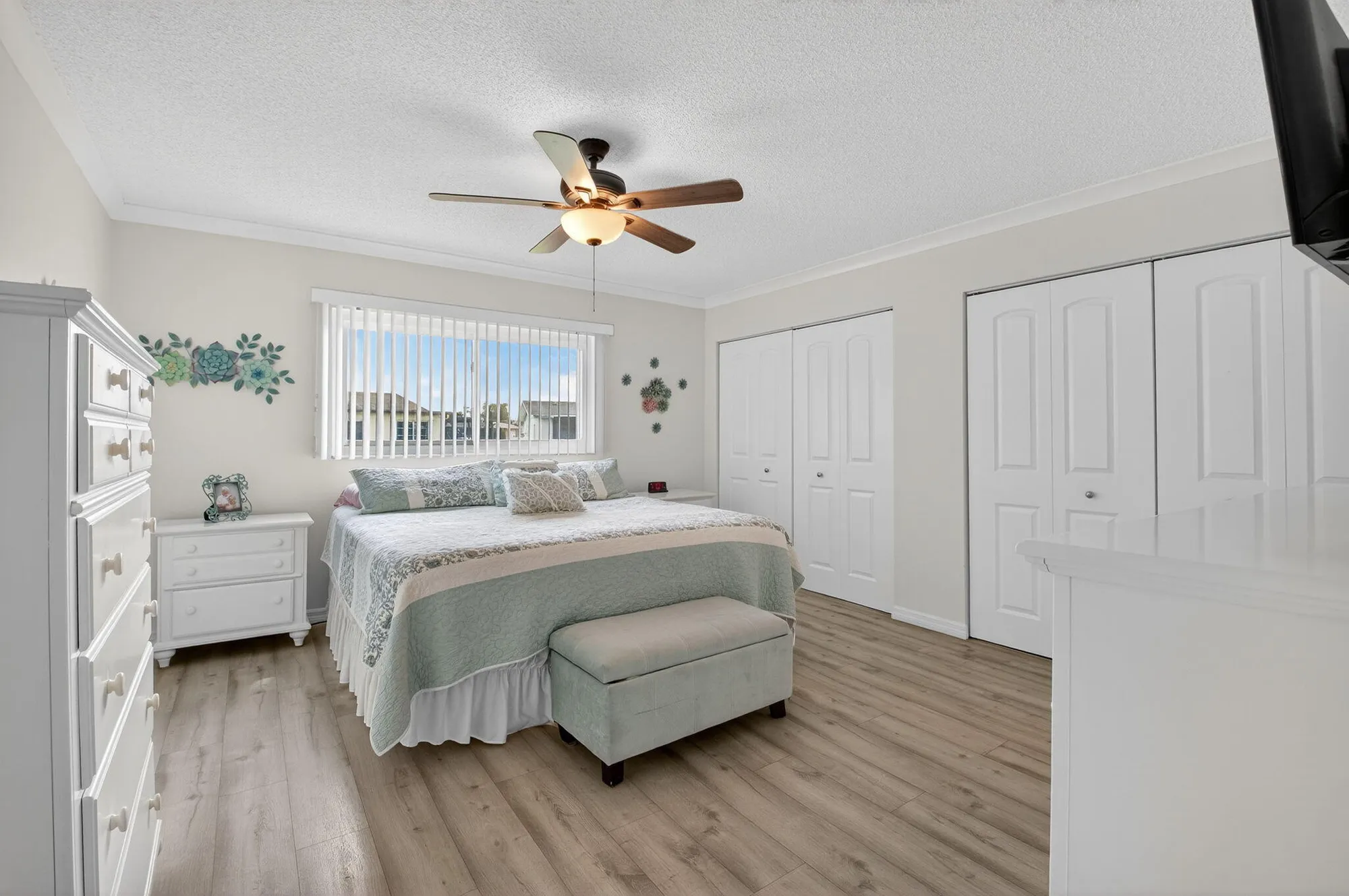 Property Slideshow image 18 of 42 | 6318 overland dr, Delray Beach, FL, 33484
