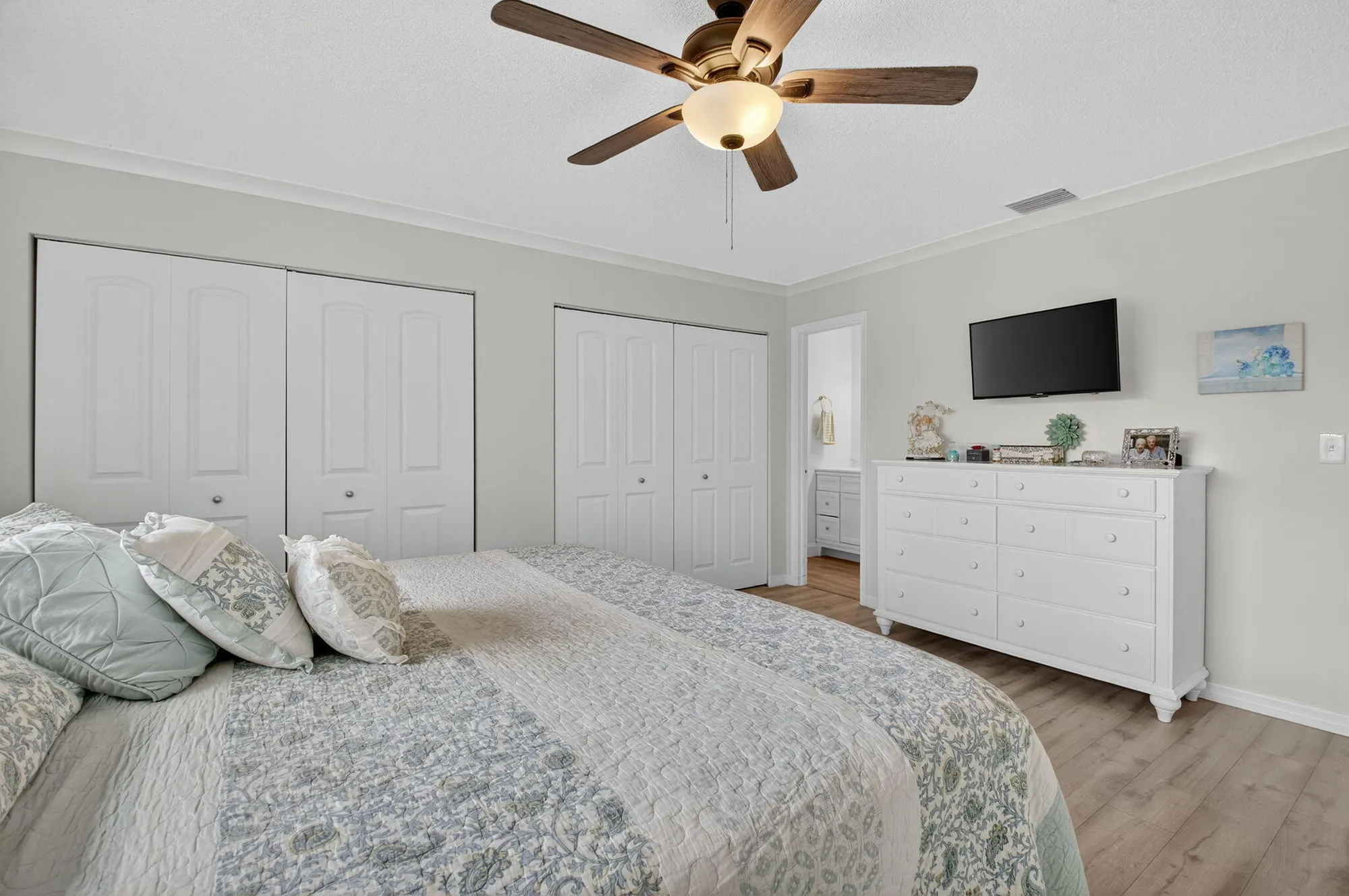 Property Slideshow image 19 of 42 | 6318 overland dr, Delray Beach, FL, 33484