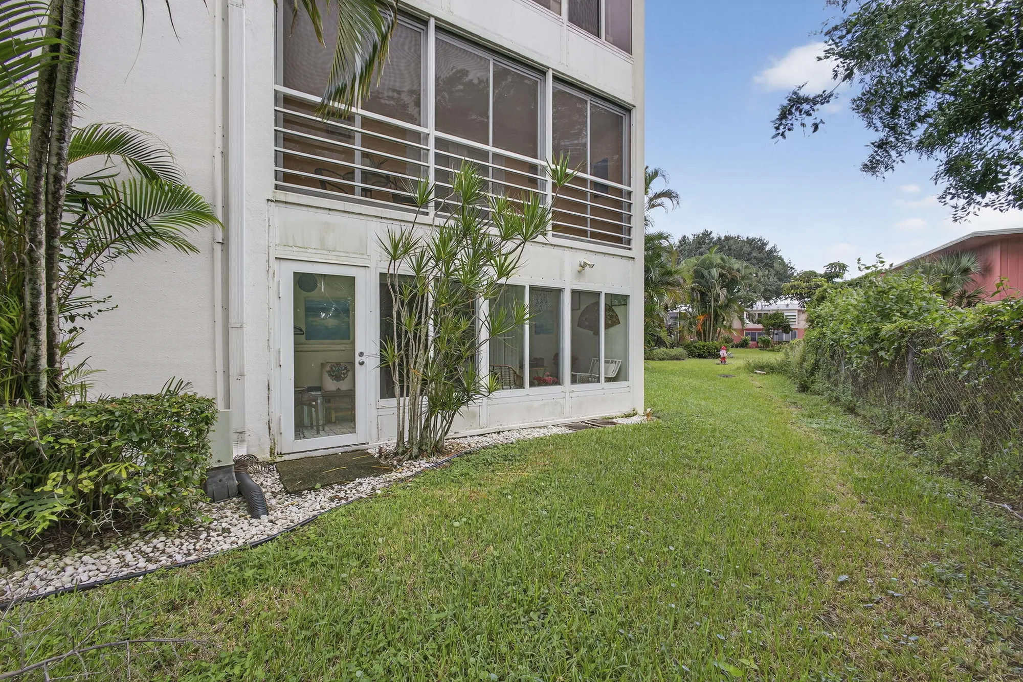 Property Slideshow image 29 of 82 | 101 greenbrier a, West Palm Beach, FL, 33417
