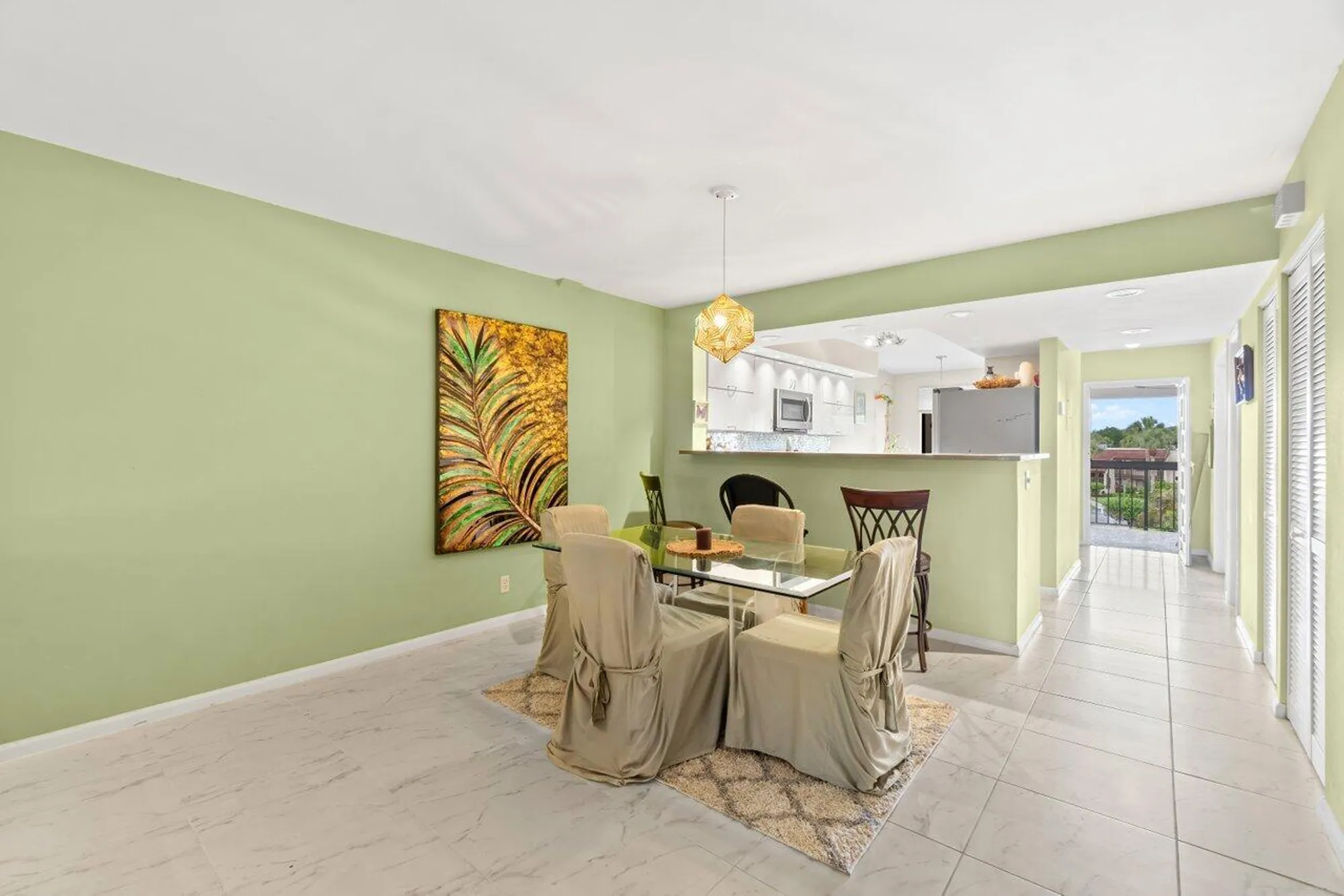 Property Slideshow image 9 of 63 | 5380 cedar lake dr apt 302, Boynton Beach, FL, 33437