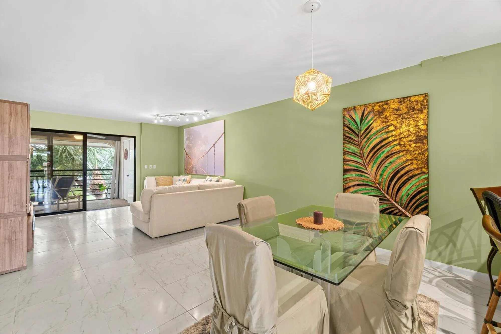 Property Slideshow image 3 of 63 | 5380 cedar lake dr apt 302, Boynton Beach, FL, 33437