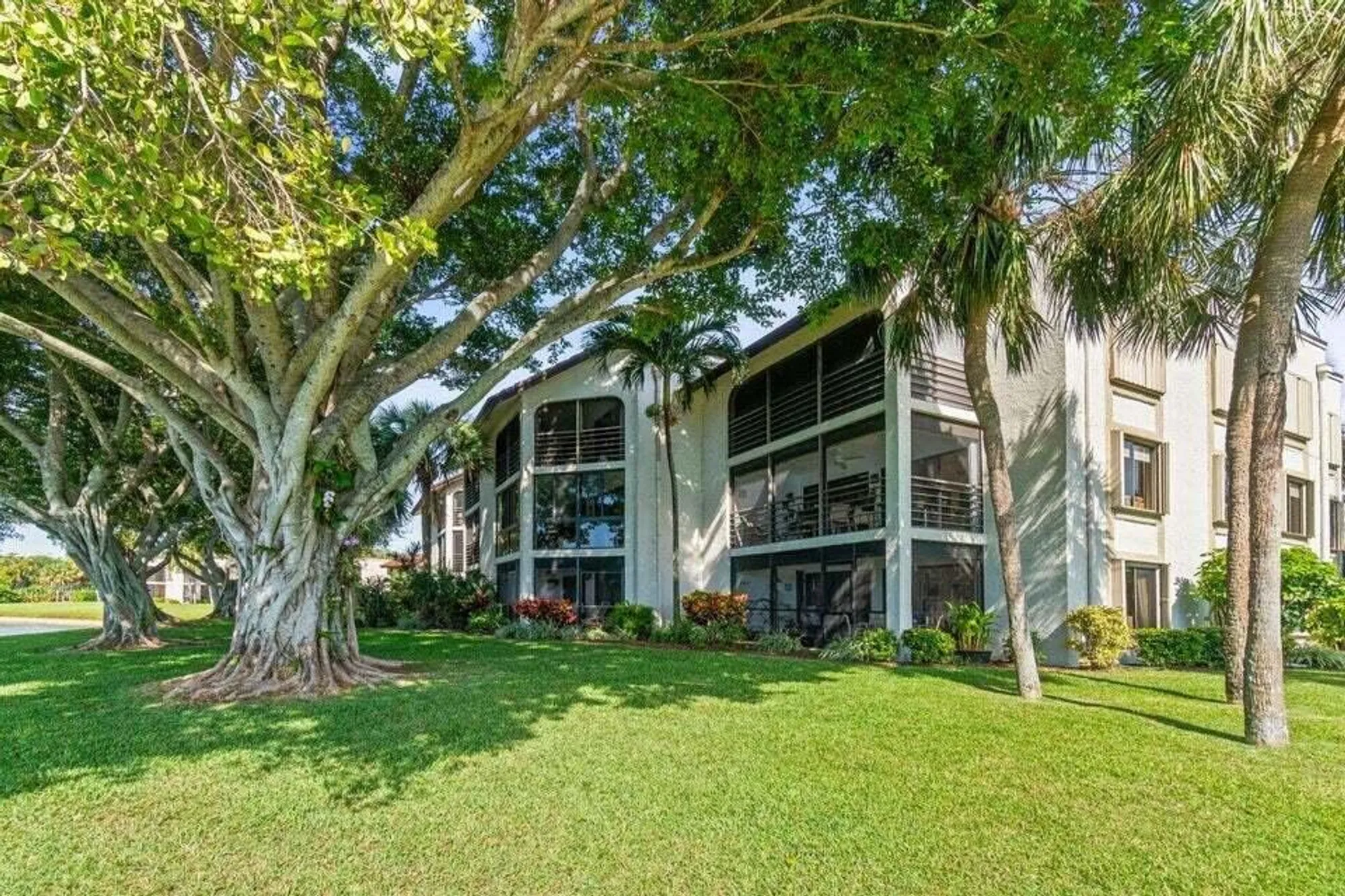 Property Slideshow image 32 of 63 | 5380 cedar lake dr apt 302, Boynton Beach, FL, 33437