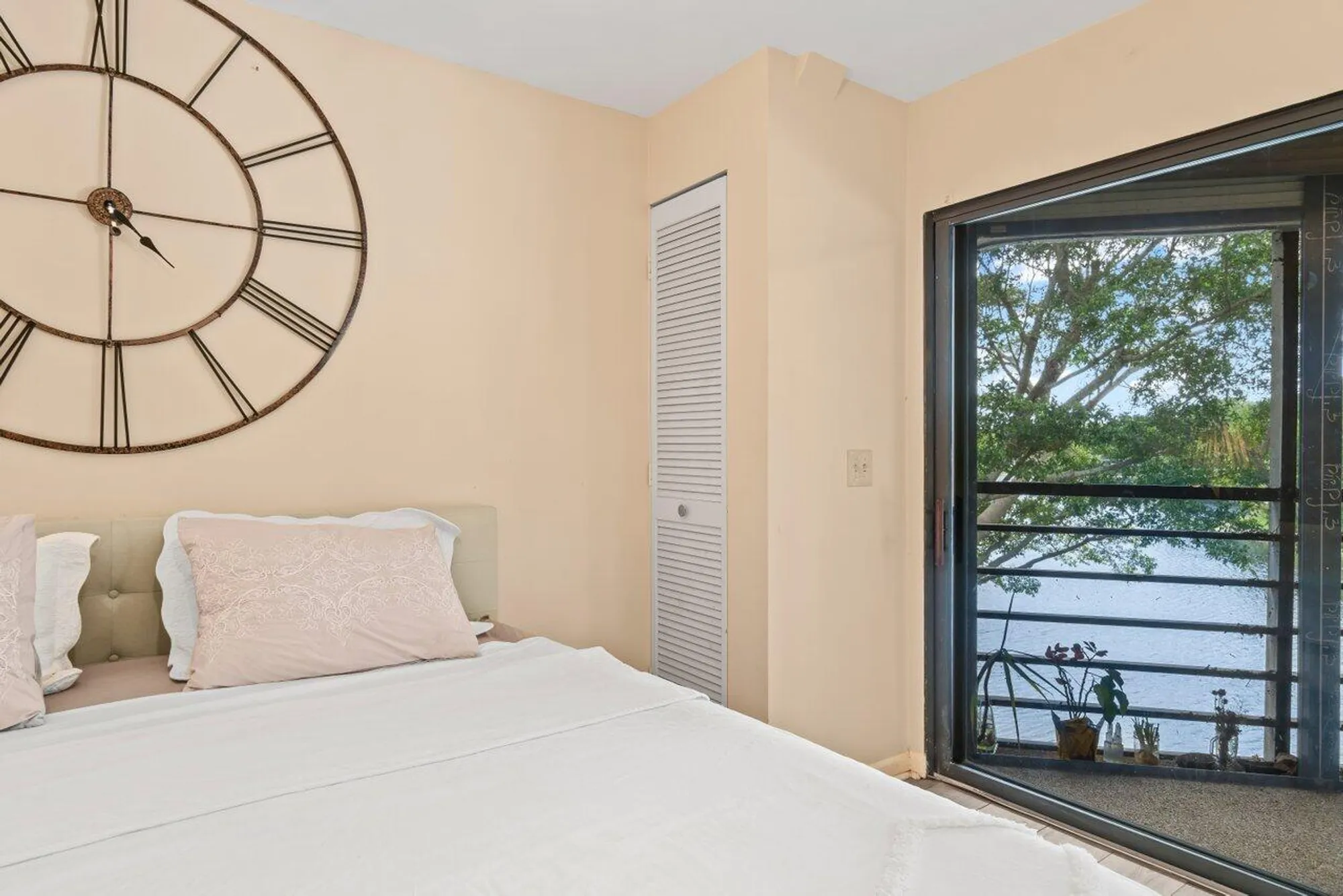 Property Slideshow image 19 of 63 | 5380 cedar lake dr apt 302, Boynton Beach, FL, 33437