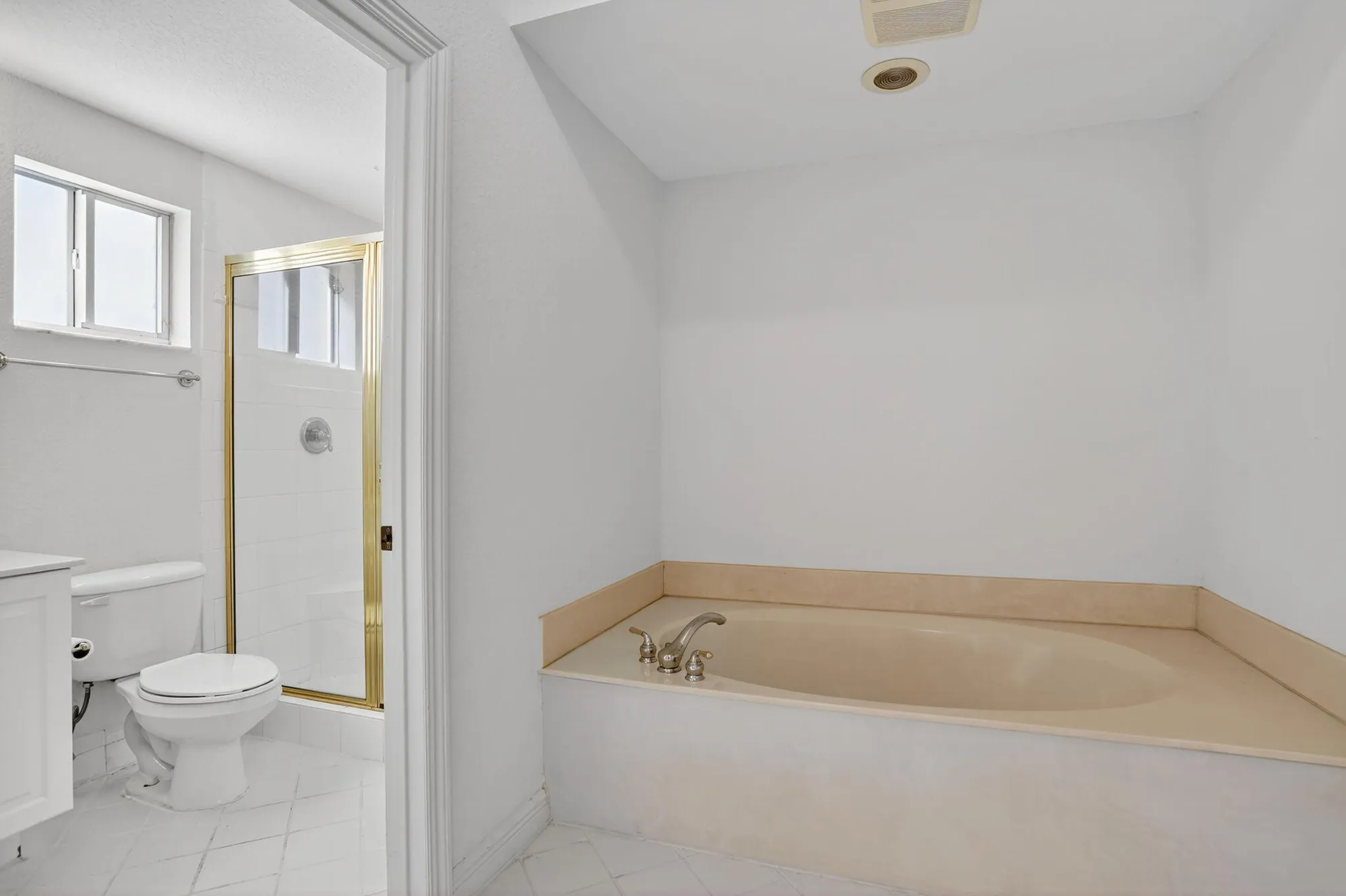 Property Slideshow image 41 of 51 | 7715 southampton ter 115, Tamarac, FL, 33321