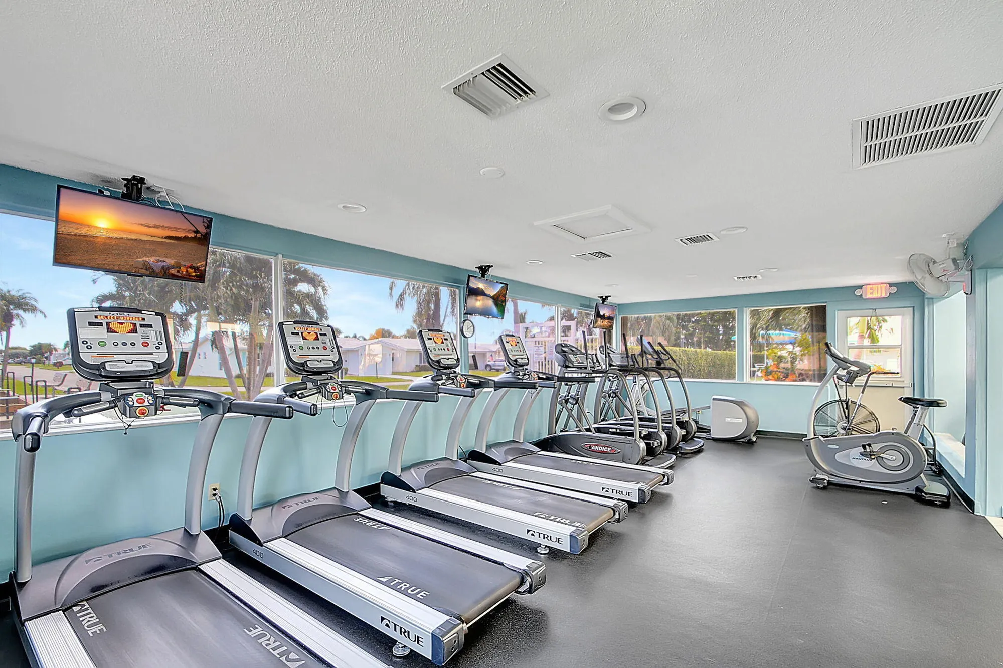 Property Slideshow image 47 of 74 | 1987 campanelli blvd, Boynton Beach, FL, 33426