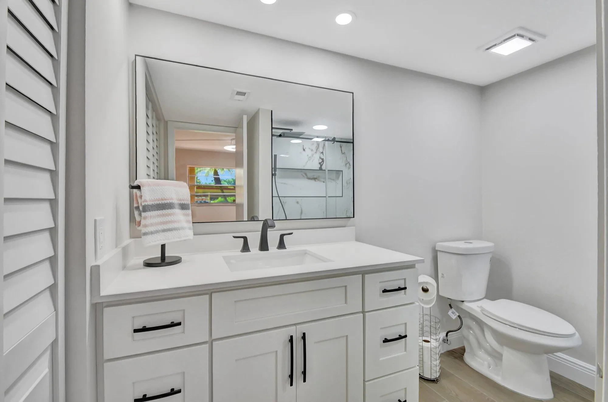 Property Slideshow image 24 of 42 | 23305 barwood ln 102, Boca Raton, FL, 33428