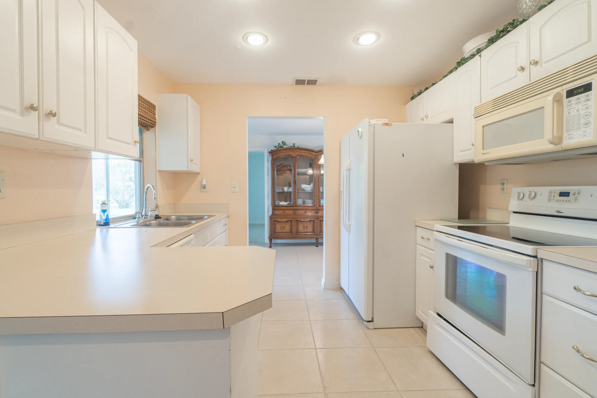 Property Slideshow image 7 of 37 | 1401 sw 17th ave, Boynton Beach, FL, 33426