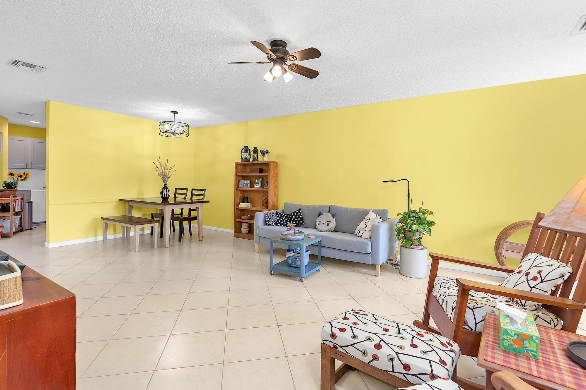 Property Slideshow image 8 of 36 | 3083 lucerne park dr, Greenacres, FL, 33467