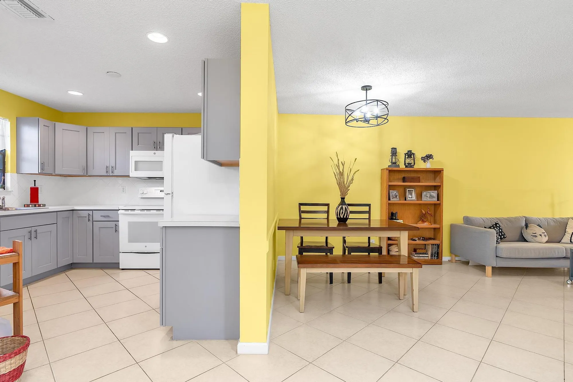 Property Slideshow image 13 of 36 | 3083 lucerne park dr, Greenacres, FL, 33467