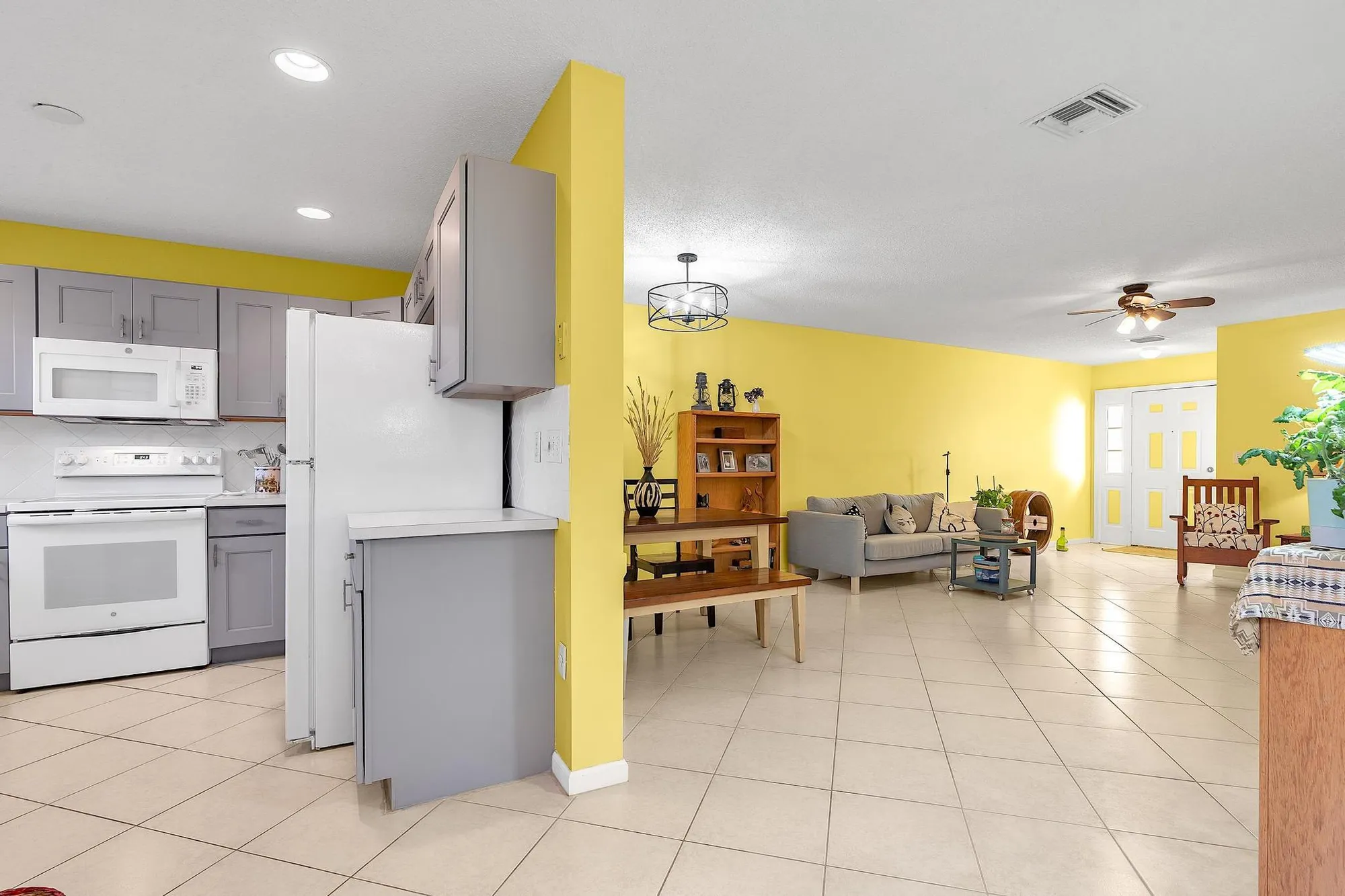Property Slideshow image 12 of 36 | 3083 lucerne park dr, Greenacres, FL, 33467