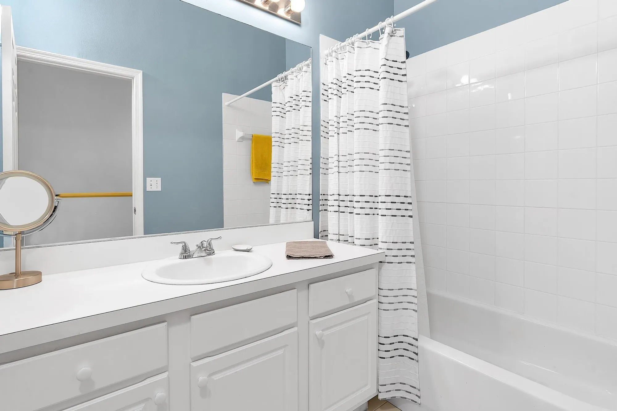 Property Slideshow image 21 of 36 | 3083 lucerne park dr, Greenacres, FL, 33467