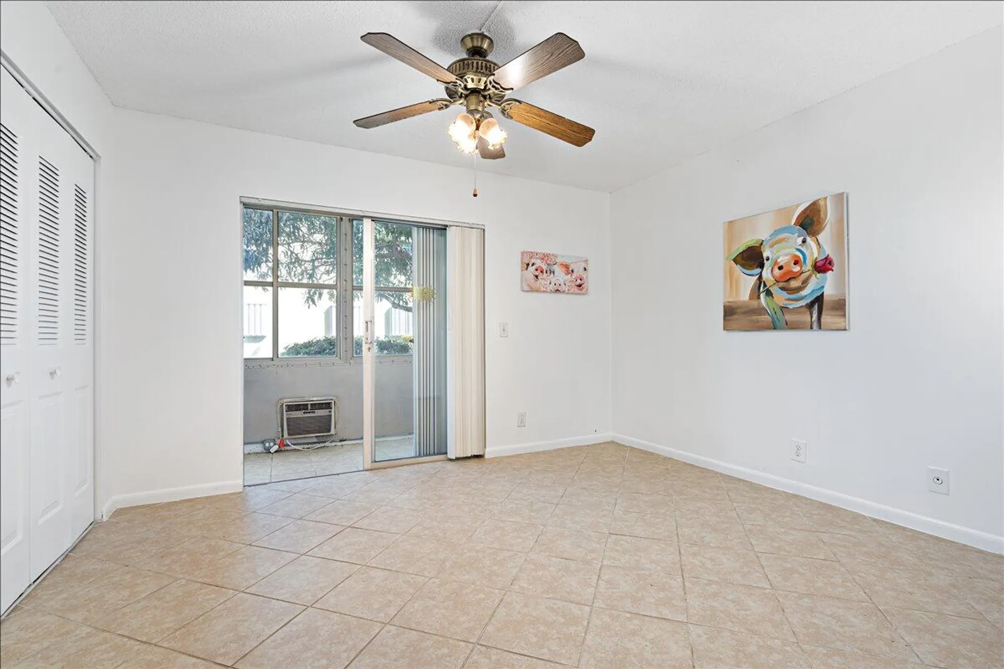 Property Slideshow image 7 of 13 | 98 cambridge e unit e, West Palm Beach, FL, 33417