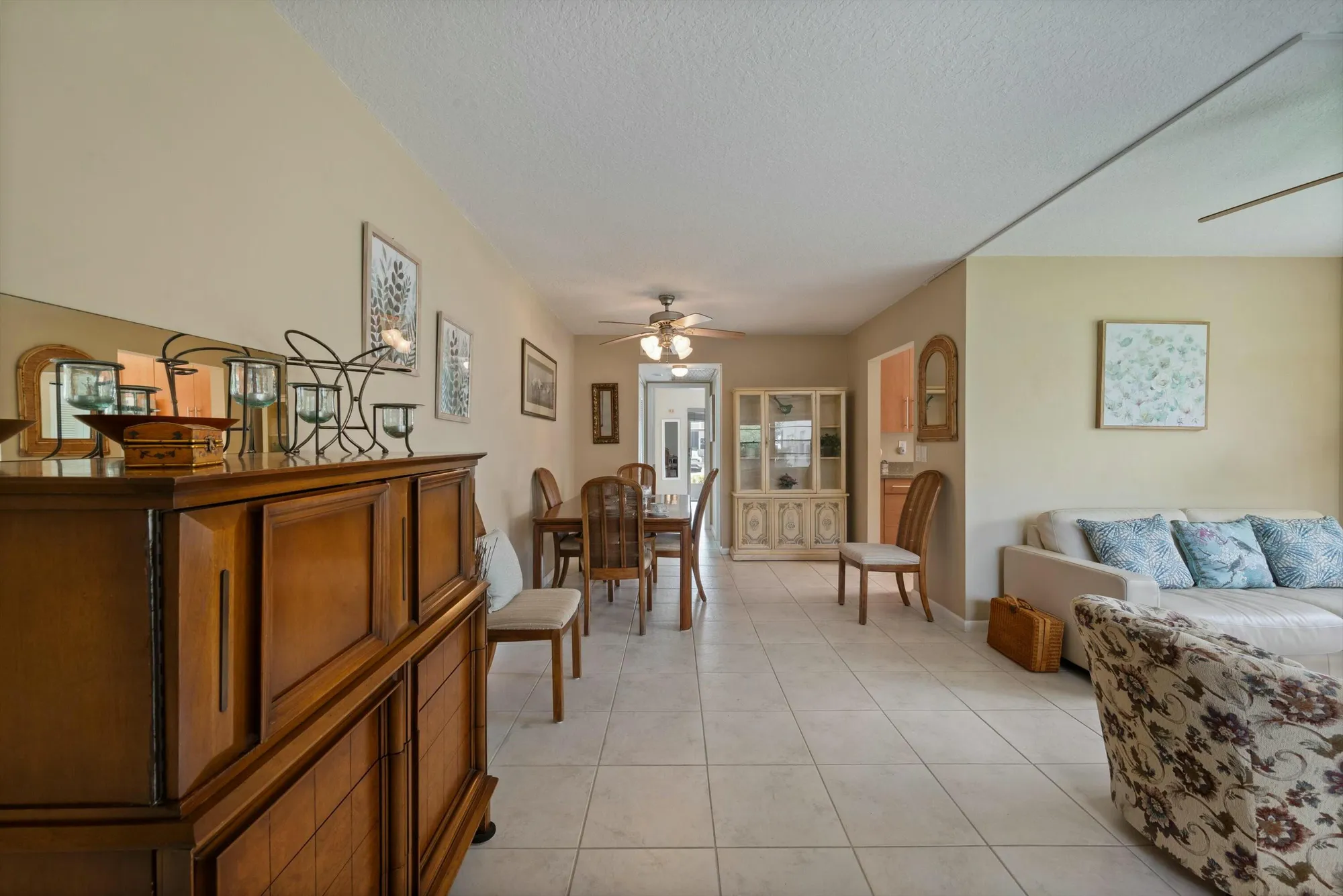 Property Slideshow image 4 of 38 | 216 andover i, West Palm Beach, FL, 33417