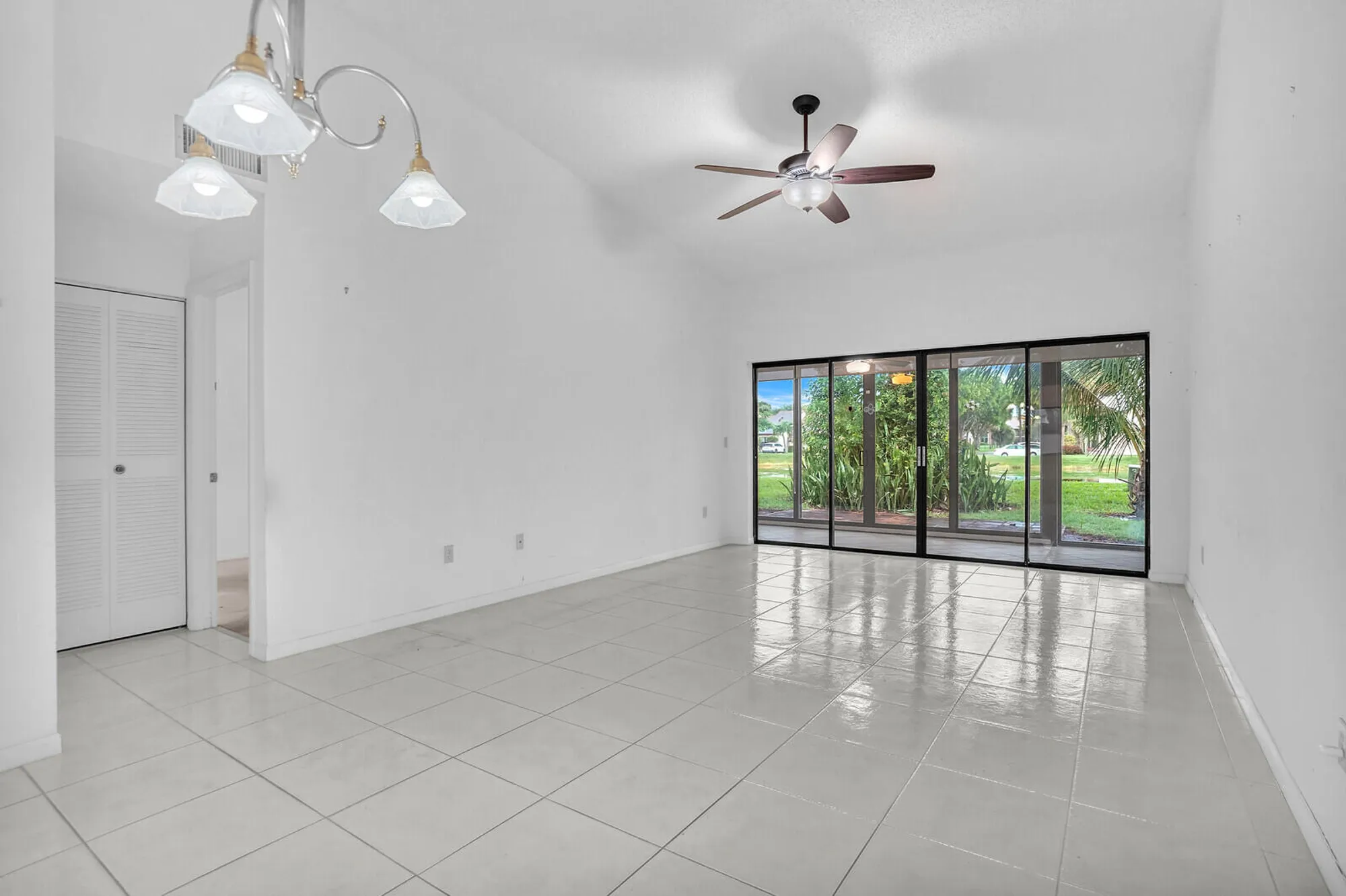 Property Slideshow image 15 of 40 | 3583 willa way b, Lake Worth, FL, 33467
