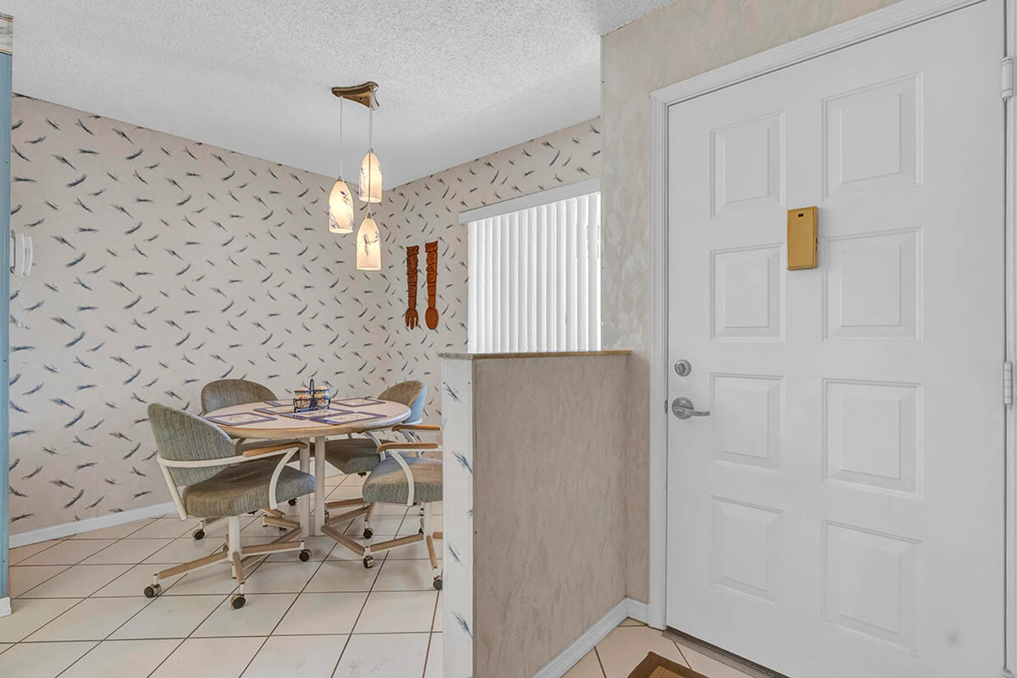 Property Slideshow image 5 of 39 | 7562 trent dr 306, Tamarac, FL, 33321