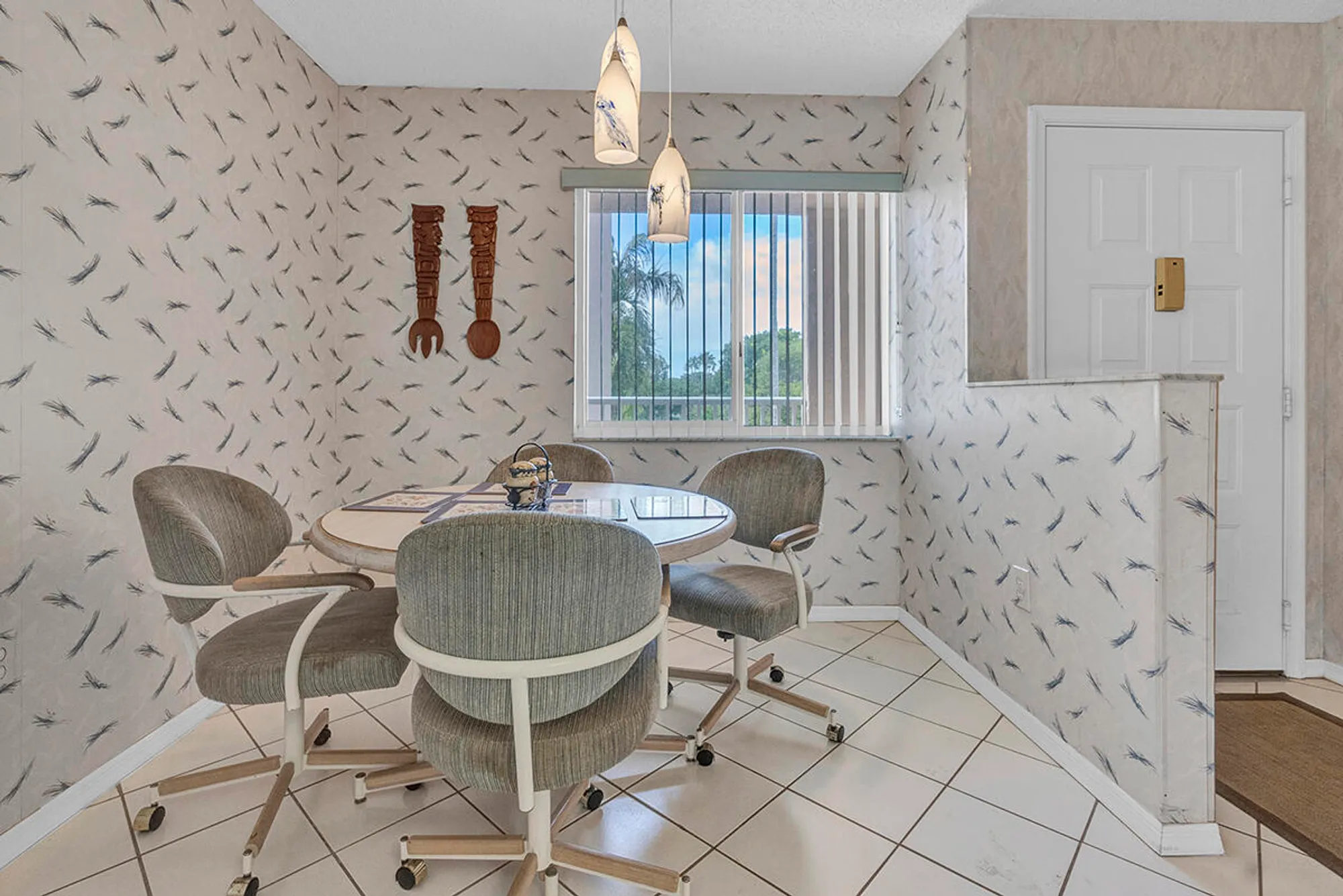 Property Slideshow image 7 of 39 | 7562 trent dr 306, Tamarac, FL, 33321