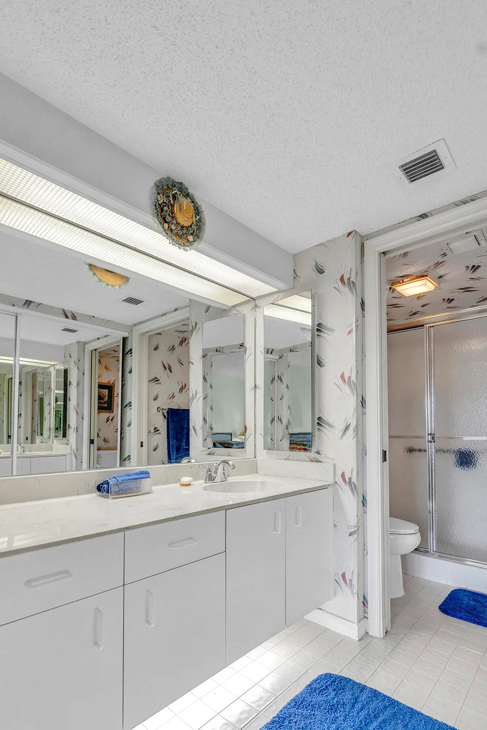 Property Slideshow image 16 of 39 | 7562 trent dr 306, Tamarac, FL, 33321