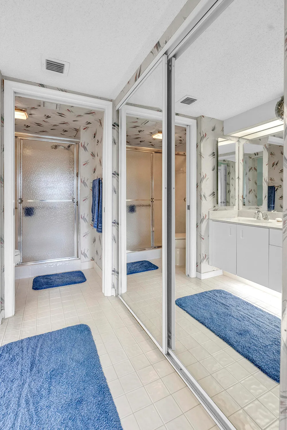 Property Slideshow image 17 of 39 | 7562 trent dr 306, Tamarac, FL, 33321