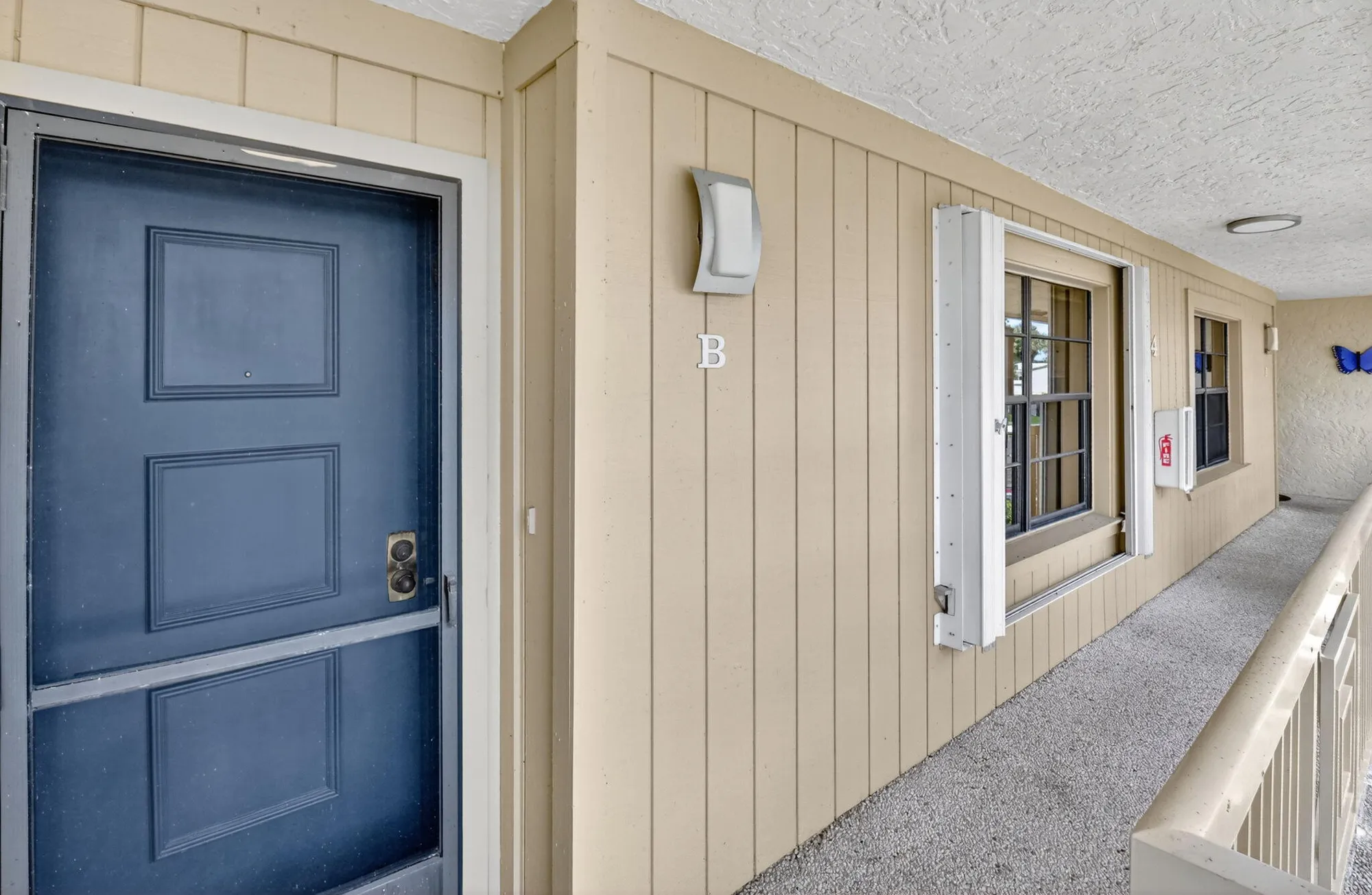 Property Slideshow image 4 of 59 | 4 eastgate dr b, Boynton Beach, FL, 33436