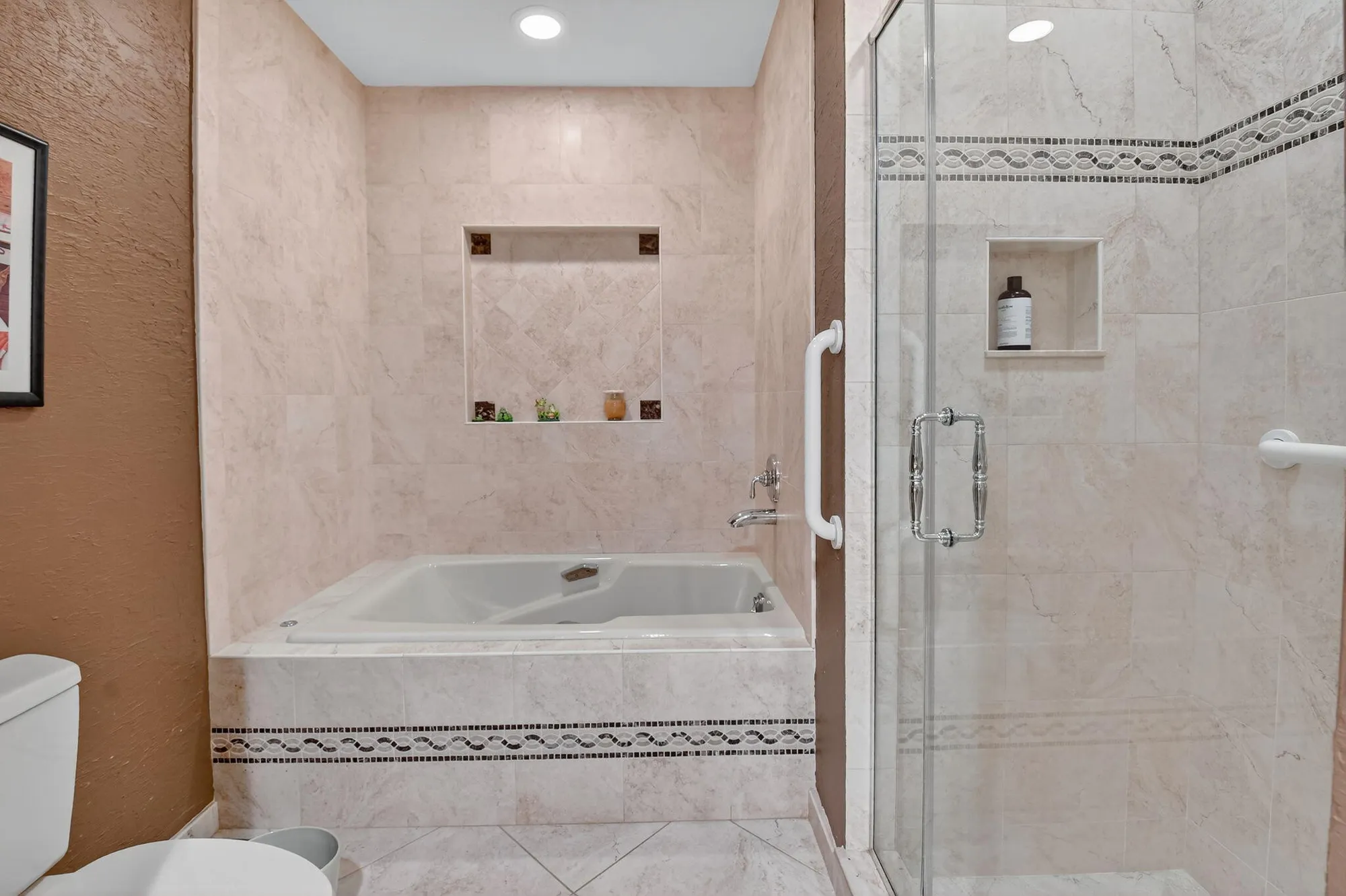 Property Slideshow image 35 of 59 | 4 eastgate dr b, Boynton Beach, FL, 33436