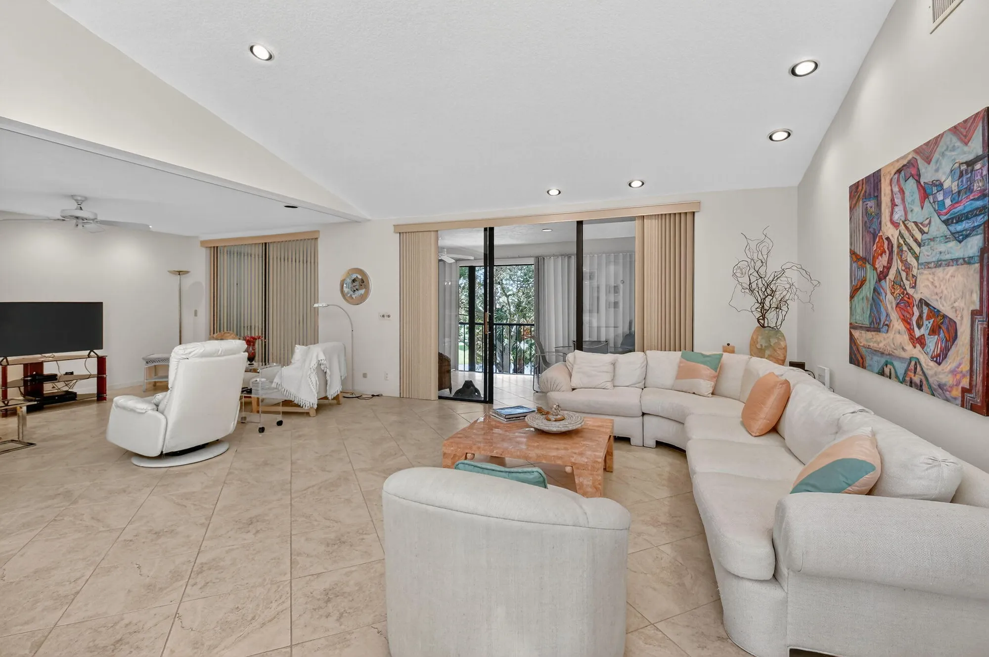 Property Slideshow image 24 of 59 | 4 eastgate dr b, Boynton Beach, FL, 33436