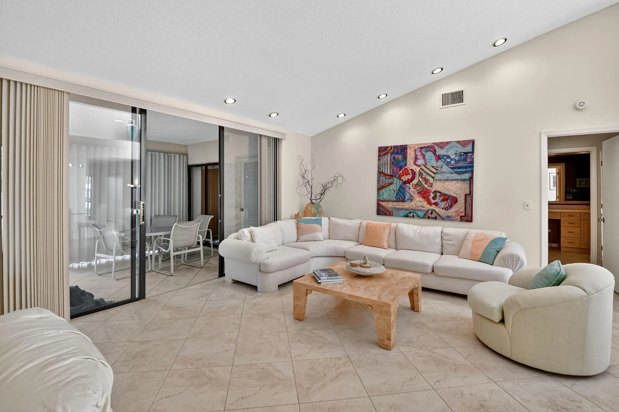 Property Slideshow image 25 of 59 | 4 eastgate dr b, Boynton Beach, FL, 33436
