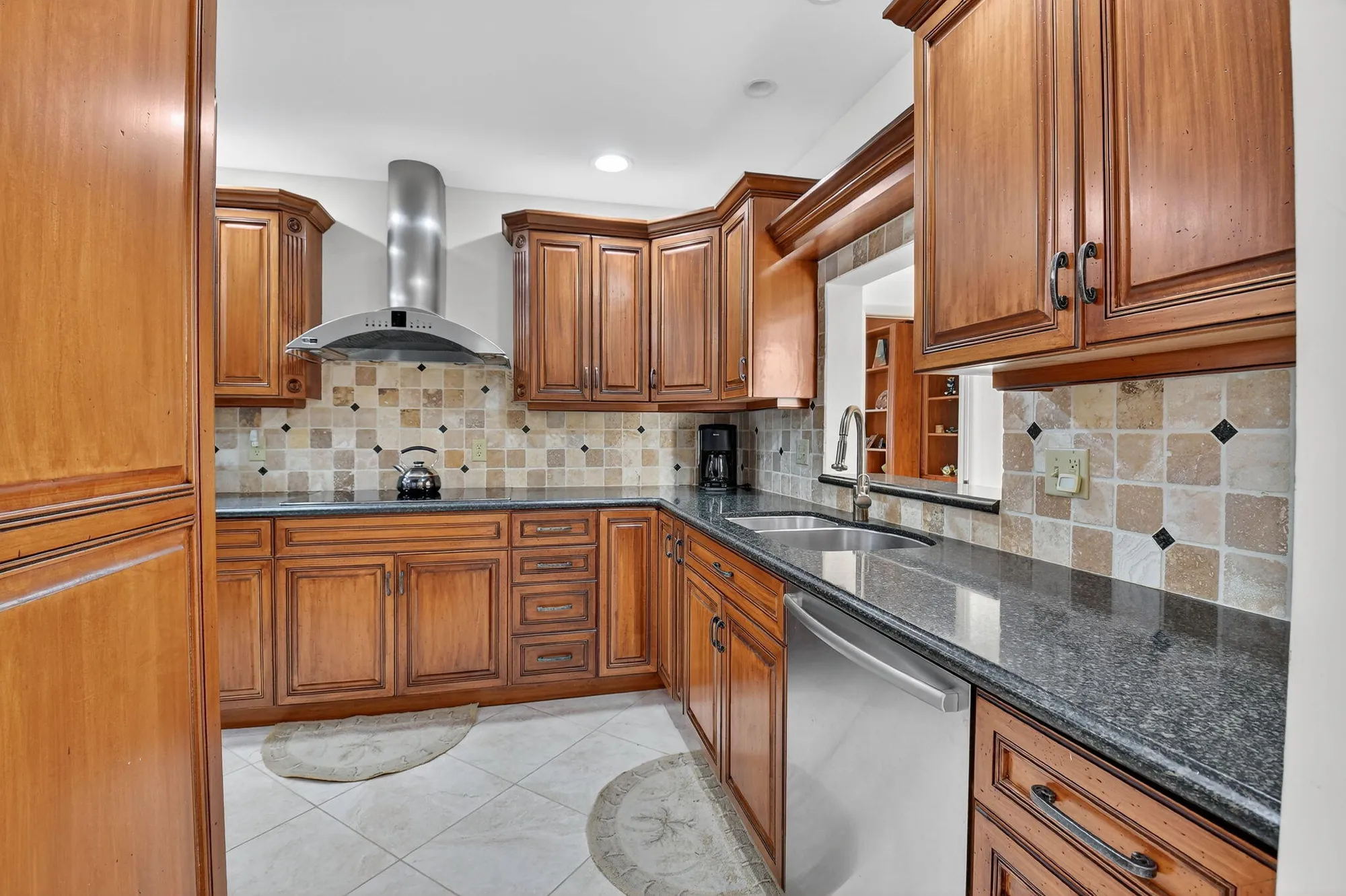 Property Slideshow image 7 of 59 | 4 eastgate dr b, Boynton Beach, FL, 33436