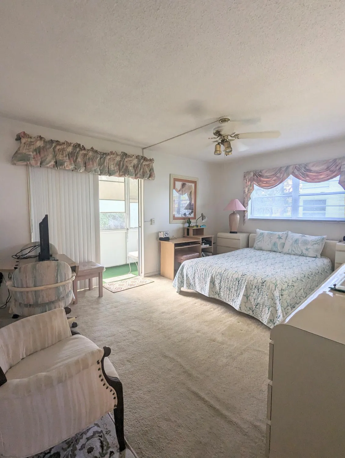Property Slideshow image 12 of 18 | 10 windsor a a, West Palm Beach, FL, 33417