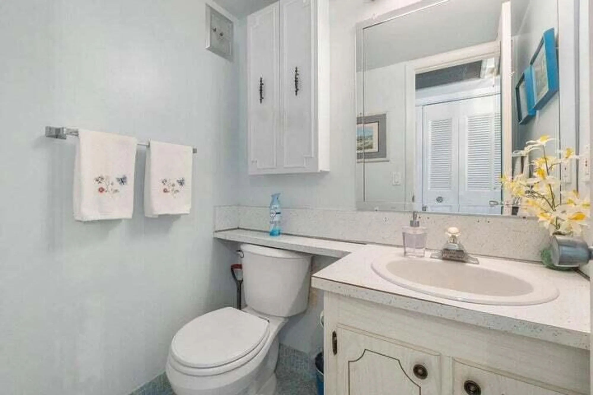 Property Slideshow image 8 of 18 | 10 windsor a a, West Palm Beach, FL, 33417
