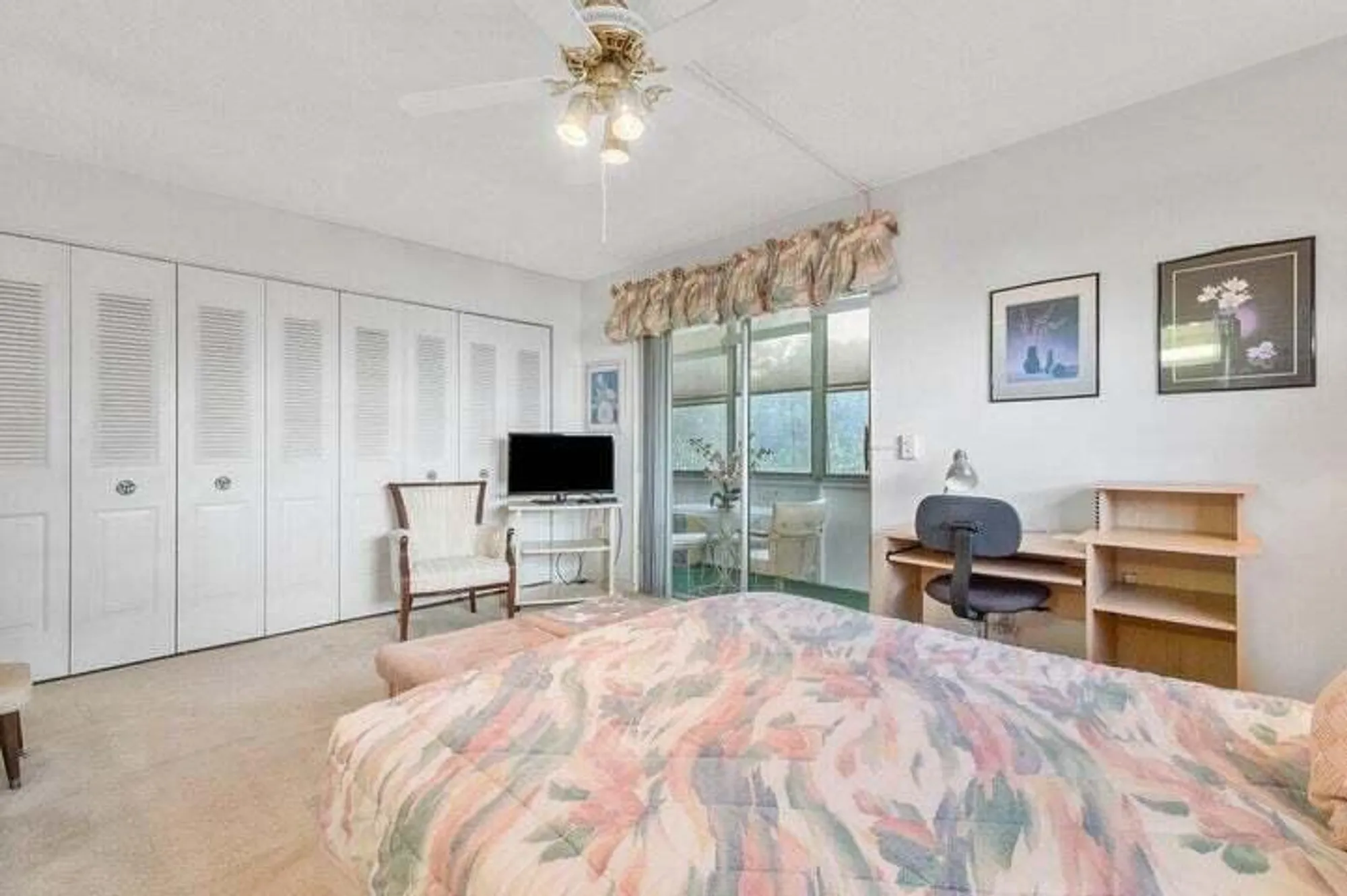 Property Slideshow image 11 of 18 | 10 windsor a a, West Palm Beach, FL, 33417
