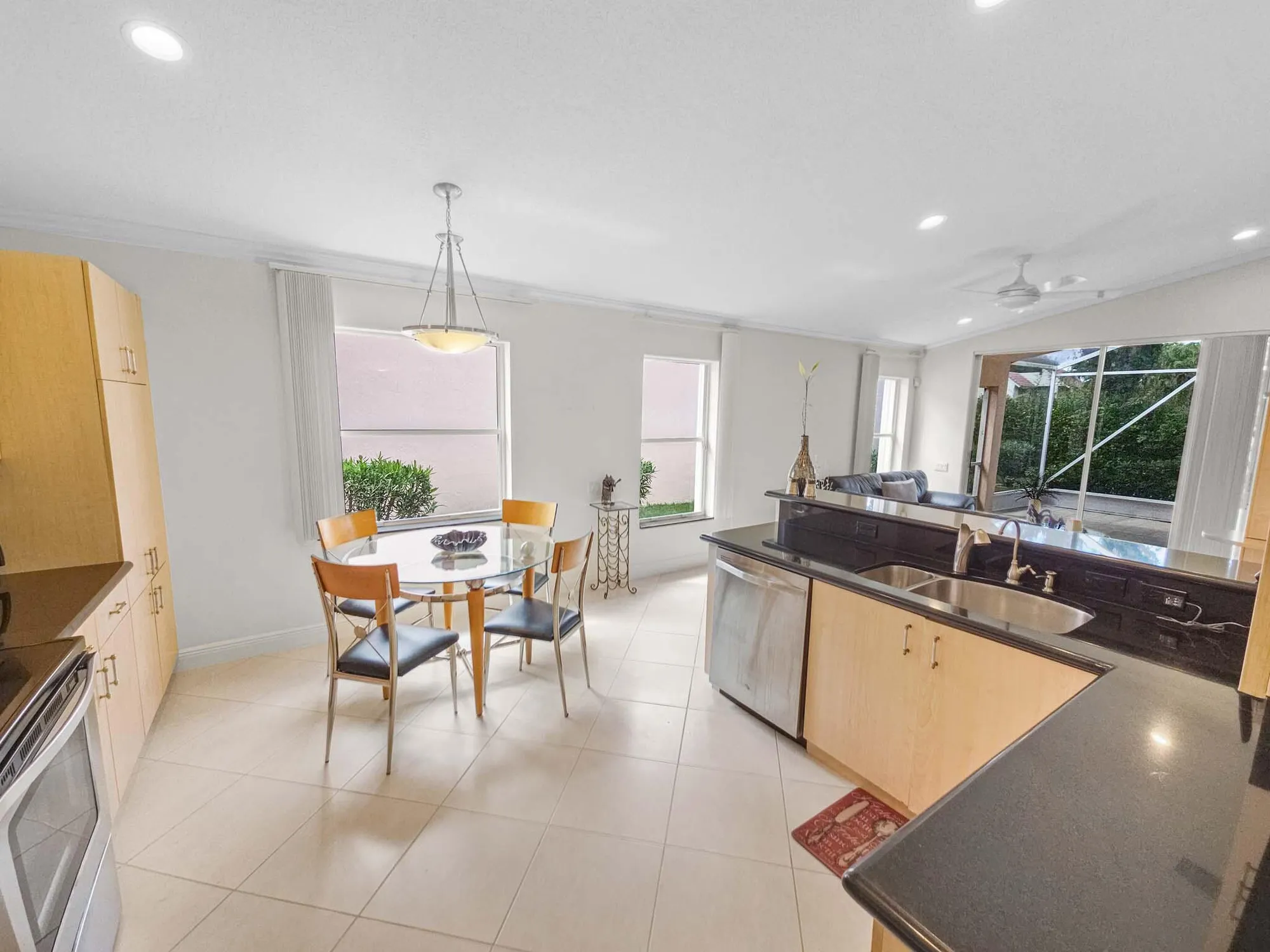 Property Slideshow image 13 of 59 | 11853 grove ridge ln, Boynton Beach, FL, 33437