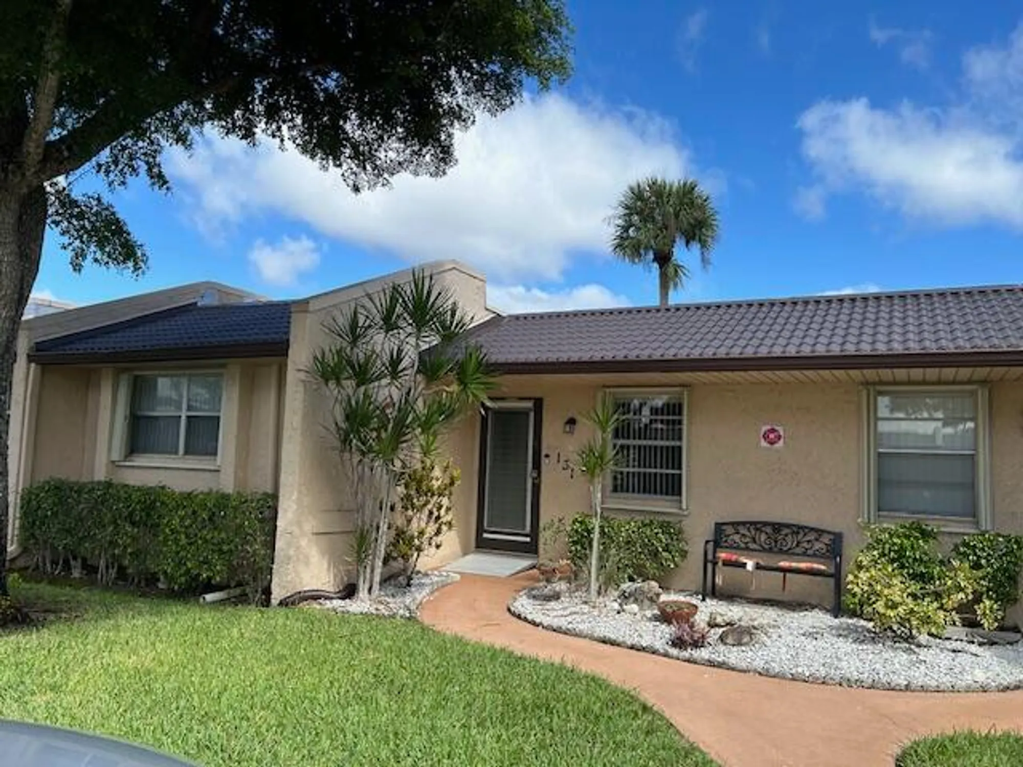 Property Slideshow image 1 of 41 | 131 lake gloria dr, West Palm Beach, FL, 33411