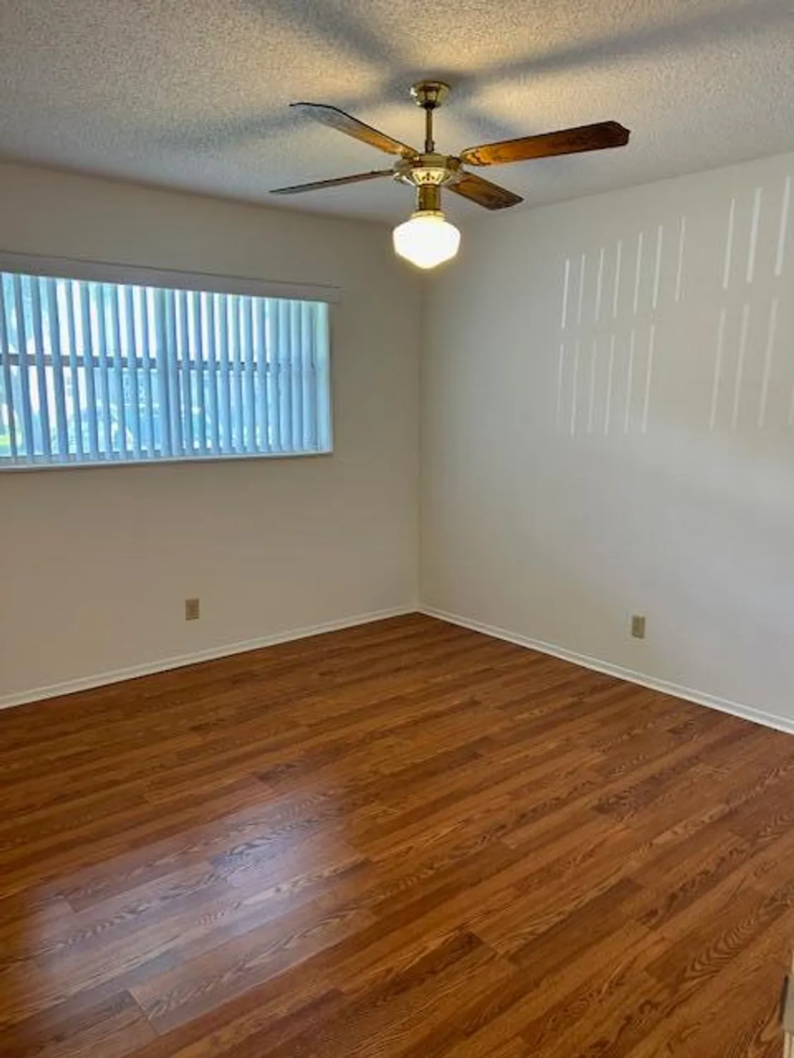 Property Slideshow image 8 of 41 | 131 lake gloria dr, West Palm Beach, FL, 33411