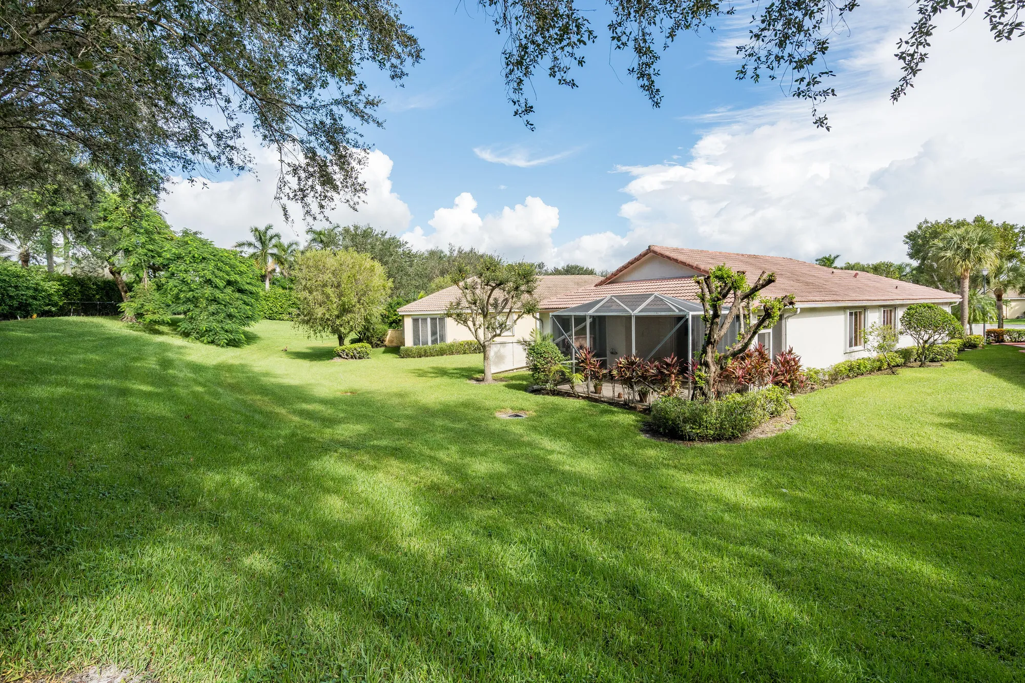 Property Slideshow image 29 of 41 | 9160 bay point cir, West Palm Beach, FL, 33411