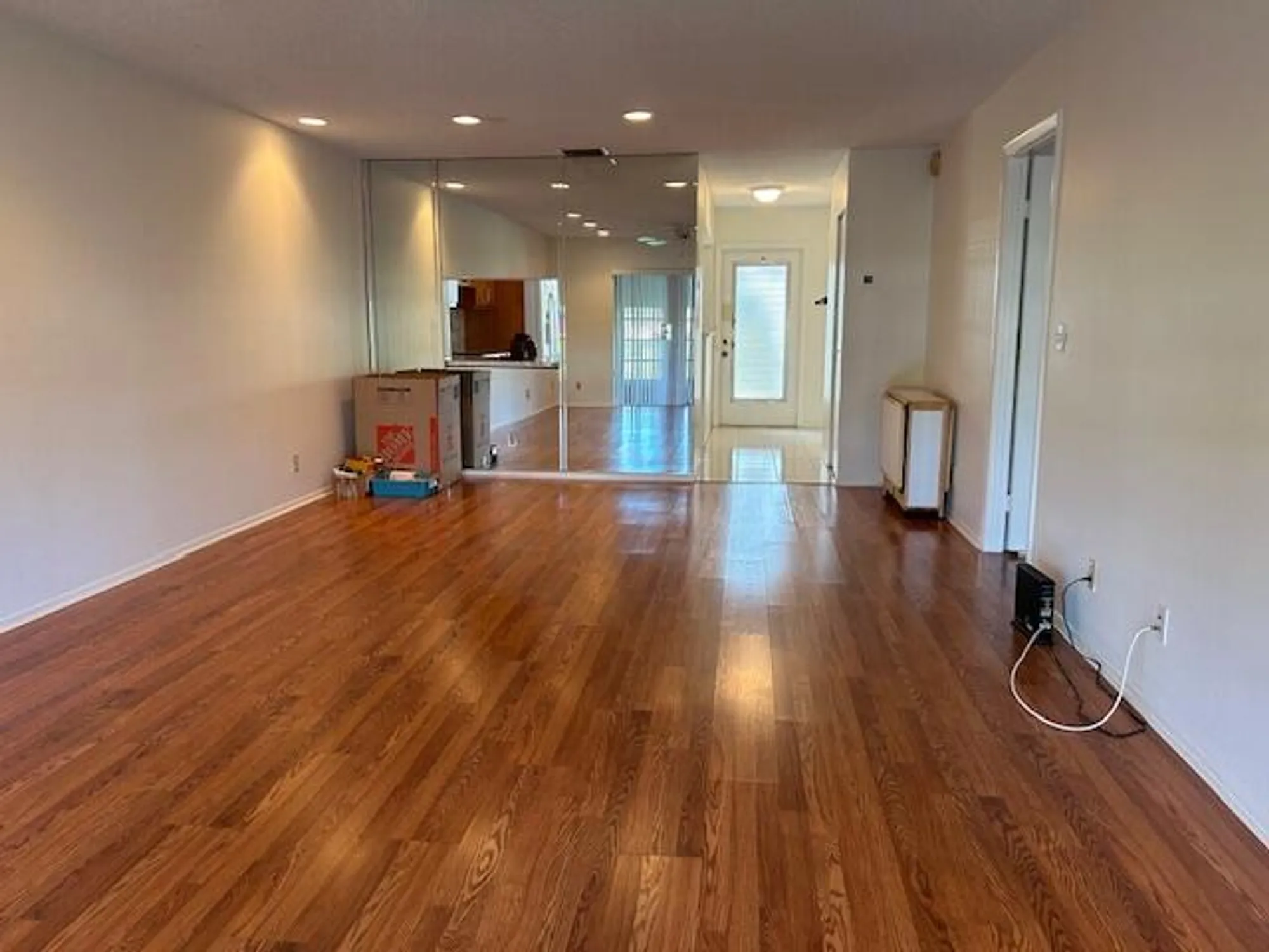 Property Slideshow image 13 of 41 | 131 lake gloria dr, West Palm Beach, FL, 33411