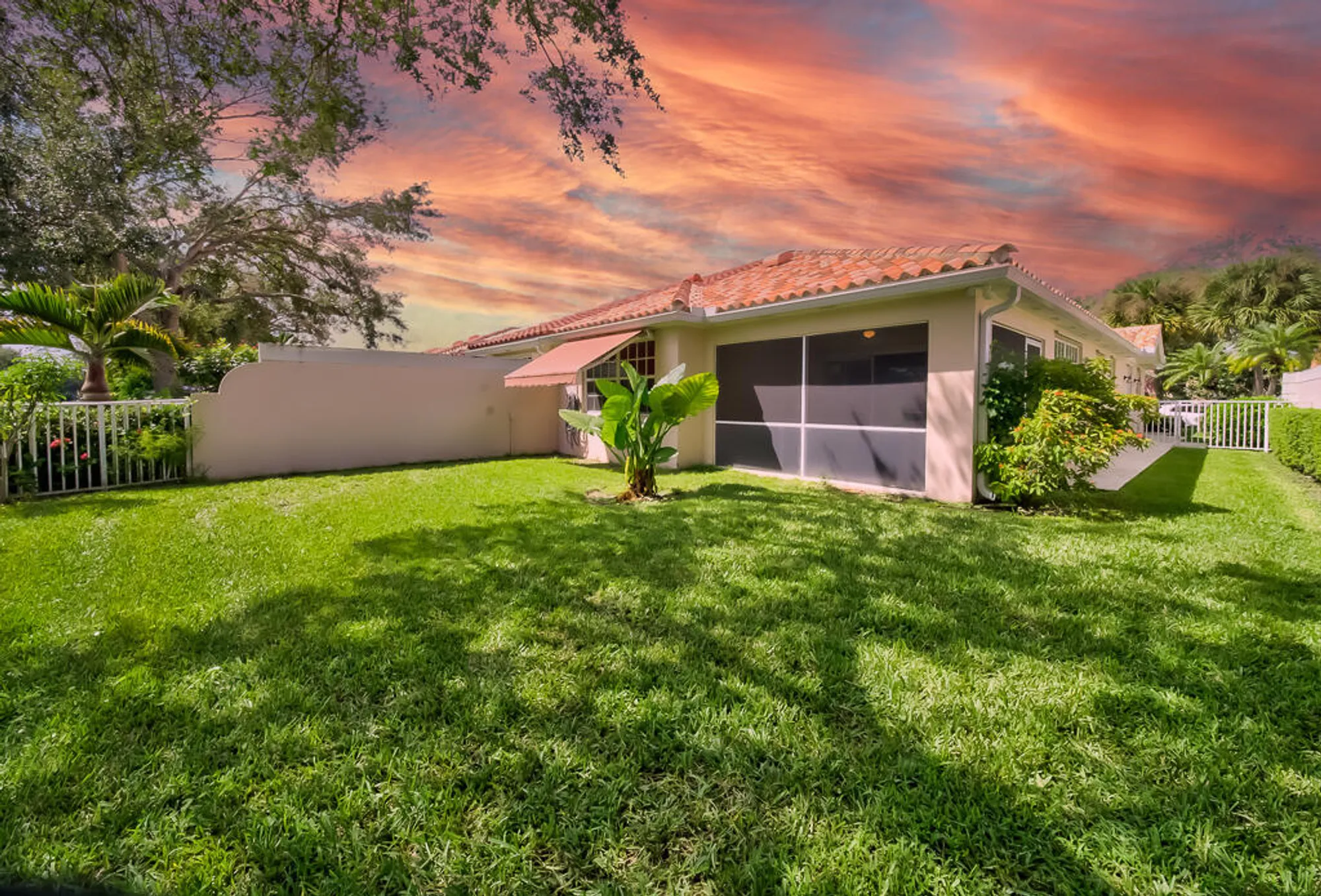 Property Slideshow image 24 of 45 | 2708 livingston ln, West Palm Beach, FL, 33411