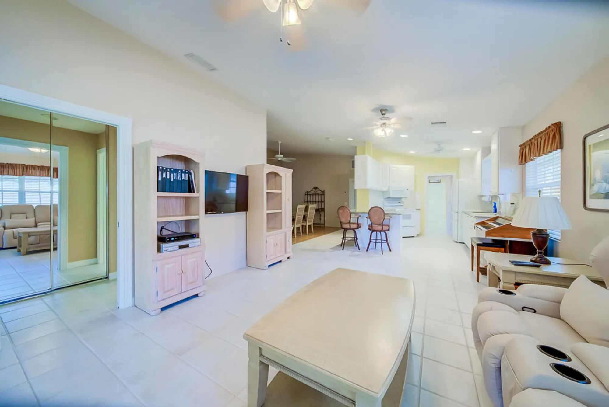 Property Slideshow image 6 of 45 | 2708 livingston ln, West Palm Beach, FL, 33411