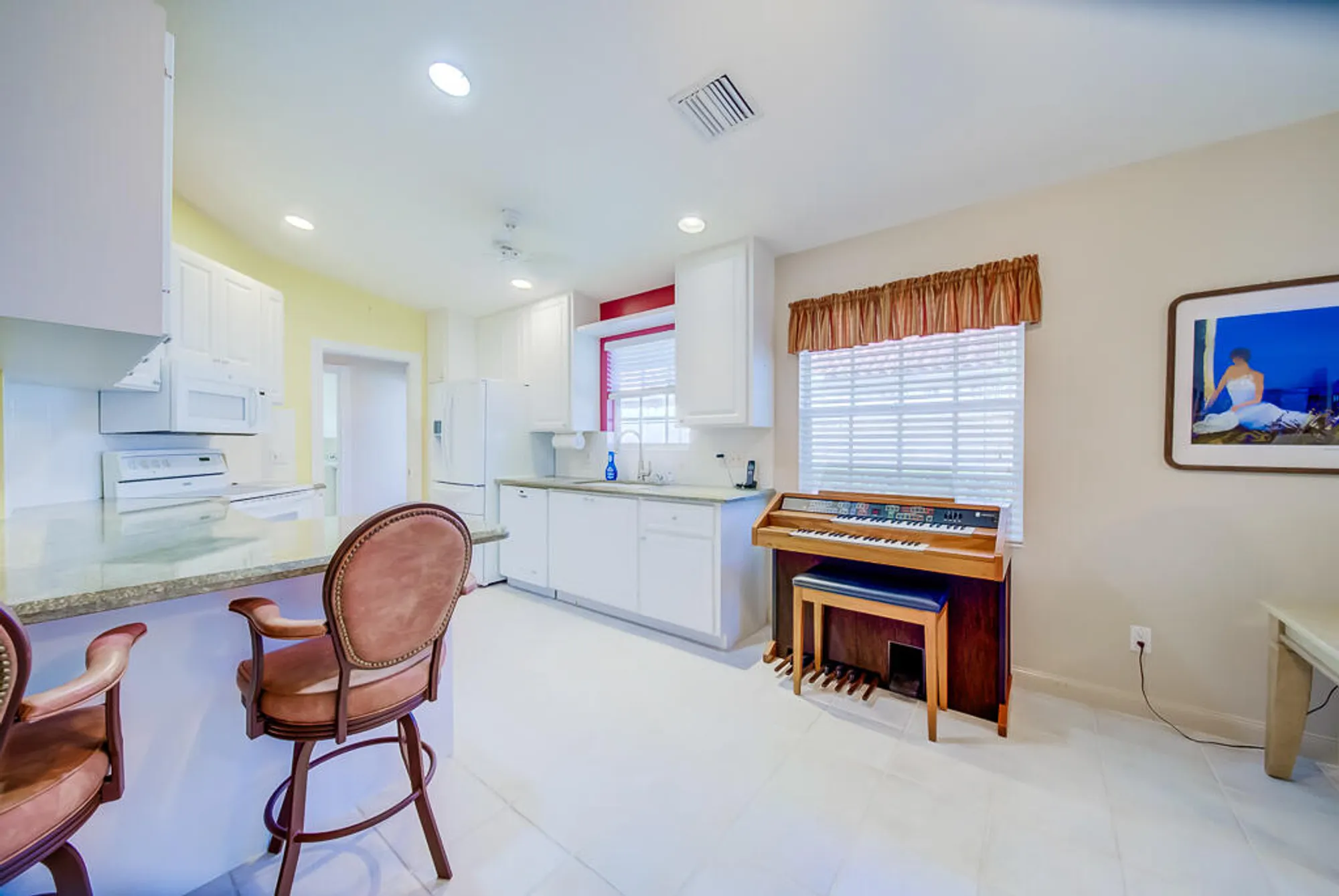 Property Slideshow image 9 of 45 | 2708 livingston ln, West Palm Beach, FL, 33411