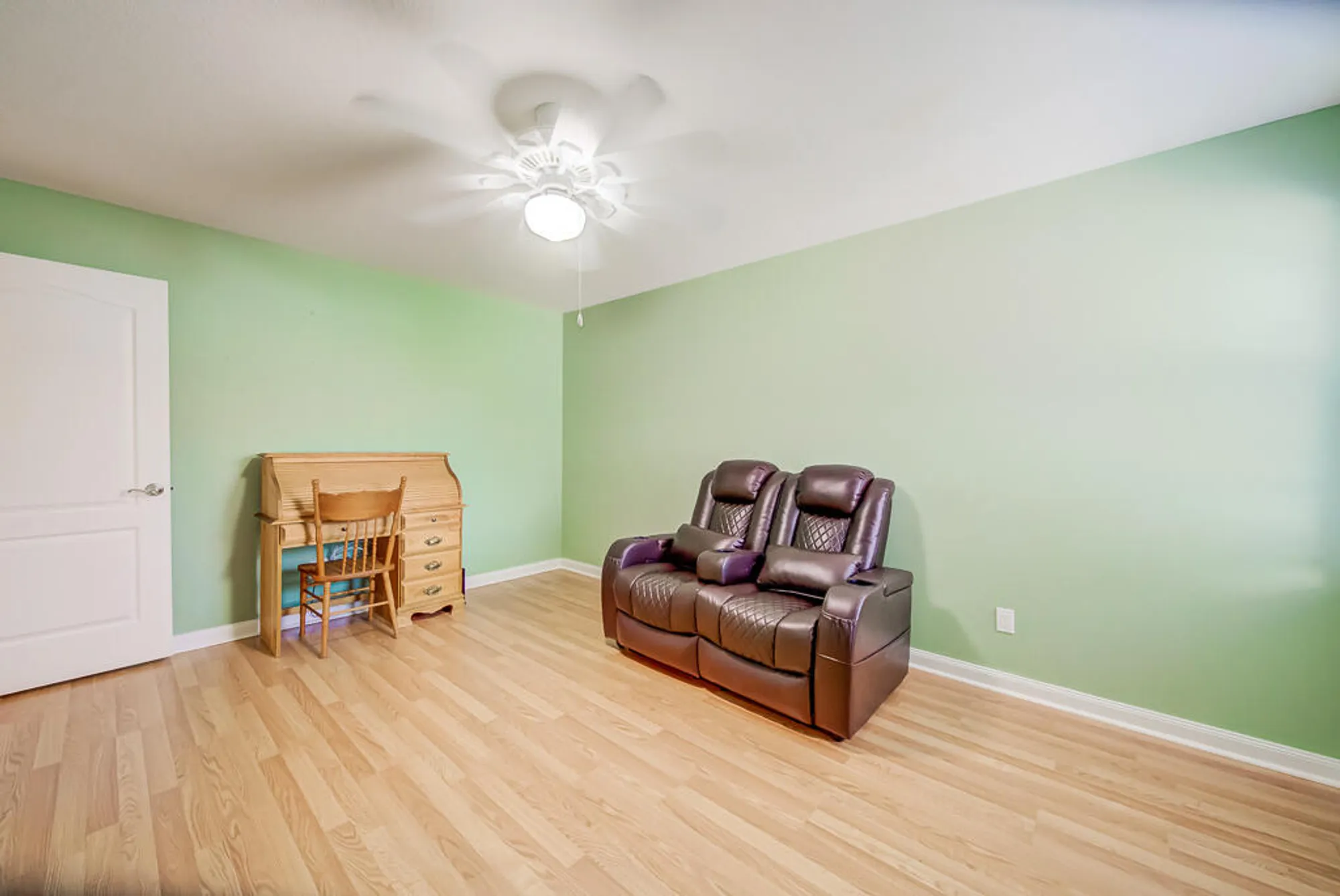 Property Slideshow image 18 of 45 | 2708 livingston ln, West Palm Beach, FL, 33411