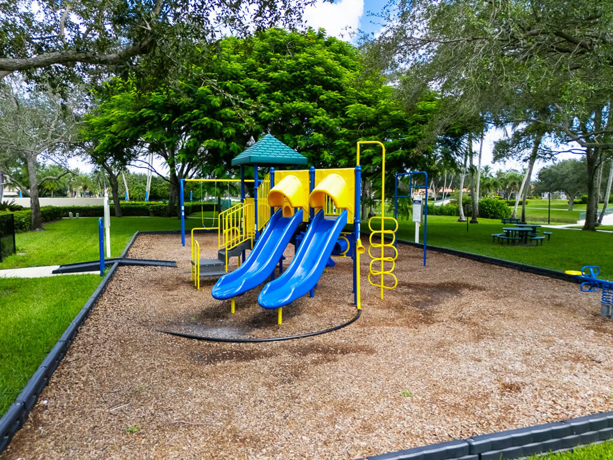 Property Slideshow image 32 of 45 | 2708 livingston ln, West Palm Beach, FL, 33411