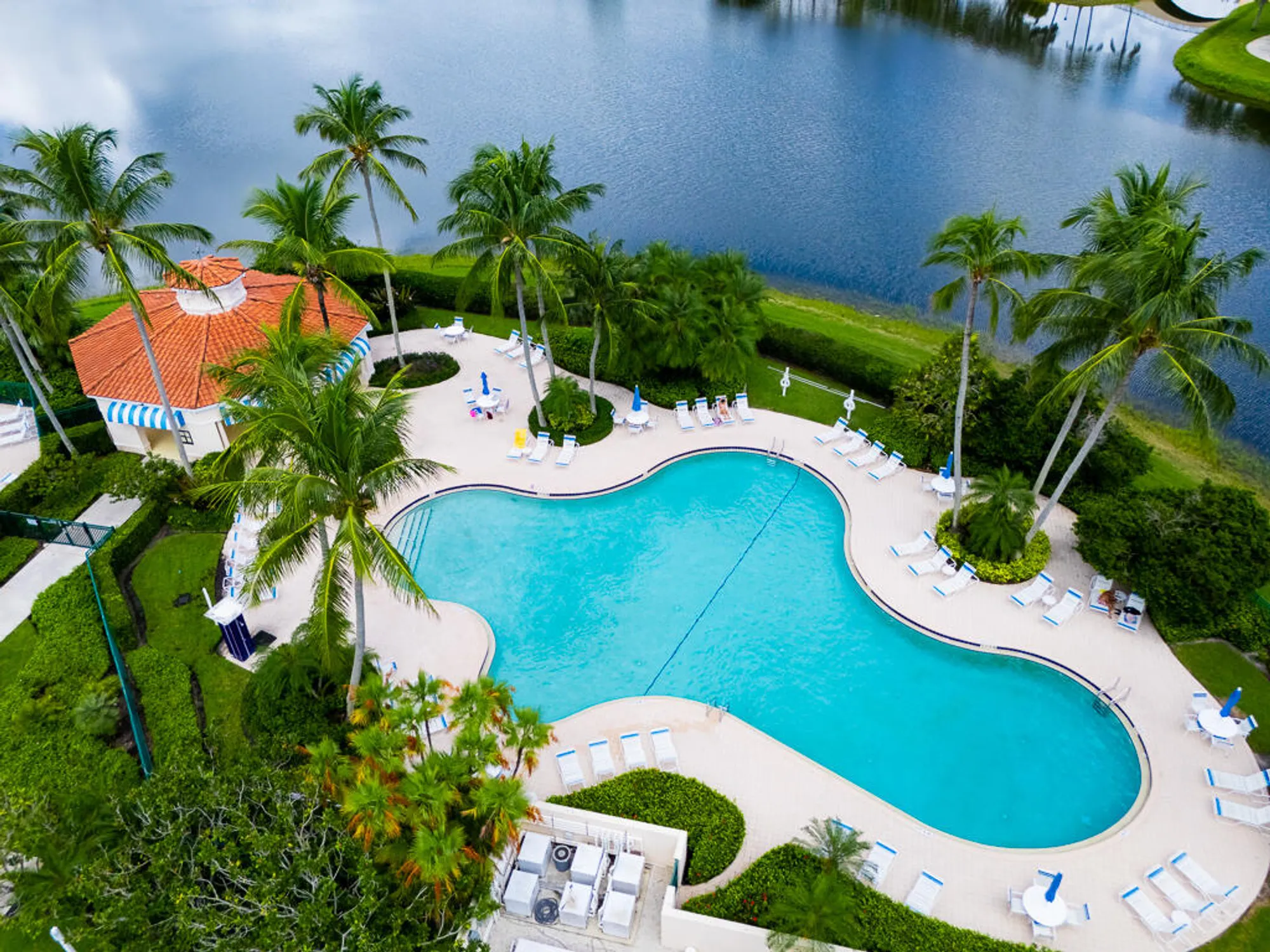 Property Slideshow image 33 of 45 | 2708 livingston ln, West Palm Beach, FL, 33411
