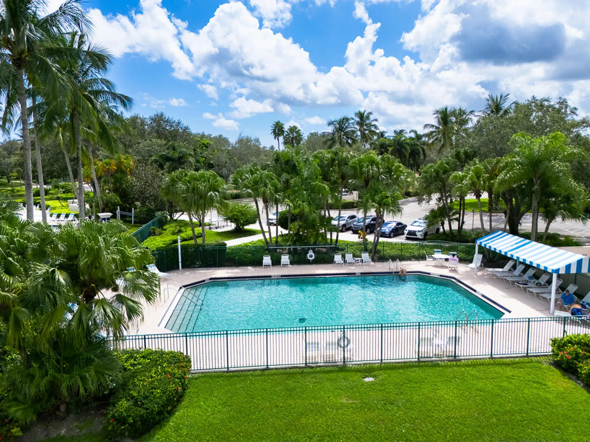 Property Slideshow image 36 of 45 | 2708 livingston ln, West Palm Beach, FL, 33411
