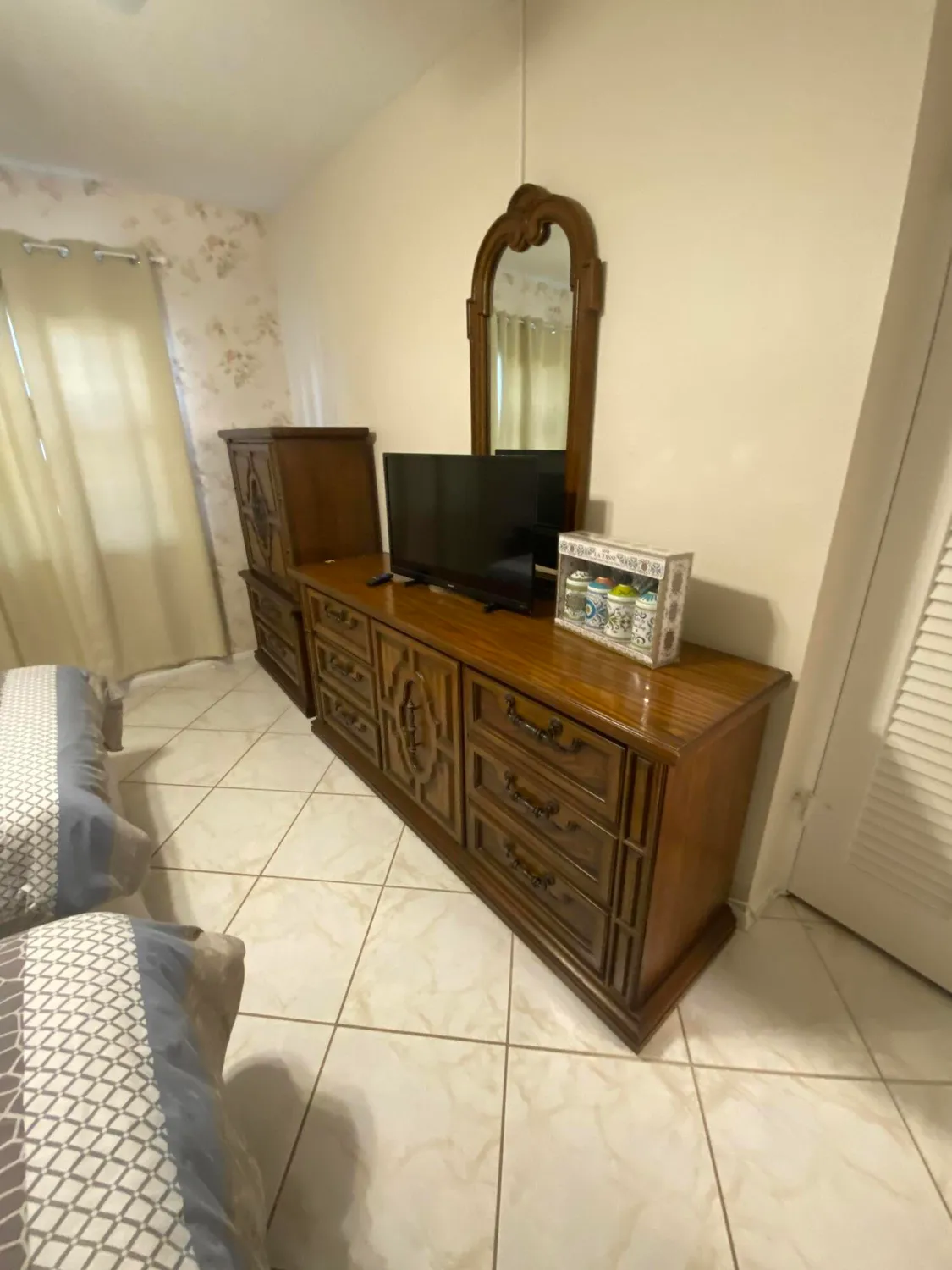Property Slideshow image 6 of 9 | 205 salisbury i, West Palm Beach, FL, 33417
