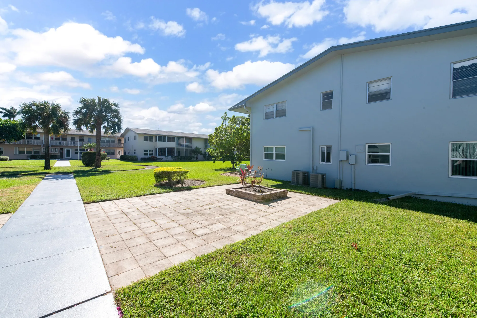 Property Slideshow image 6 of 22 | 46 waltham b # 46, West Palm Beach, FL, 33417