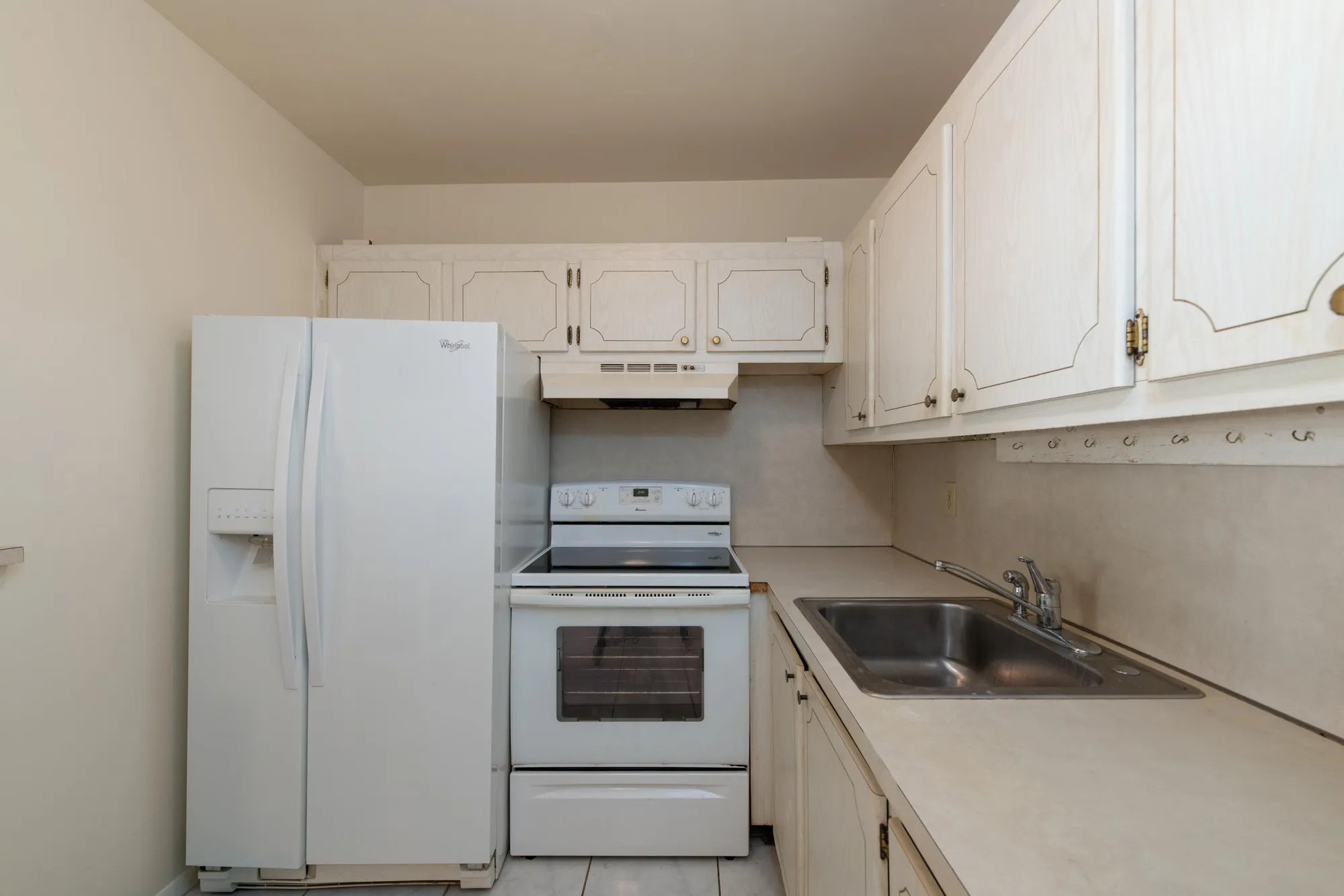 Property Slideshow image 12 of 22 | 46 waltham b # 46, West Palm Beach, FL, 33417