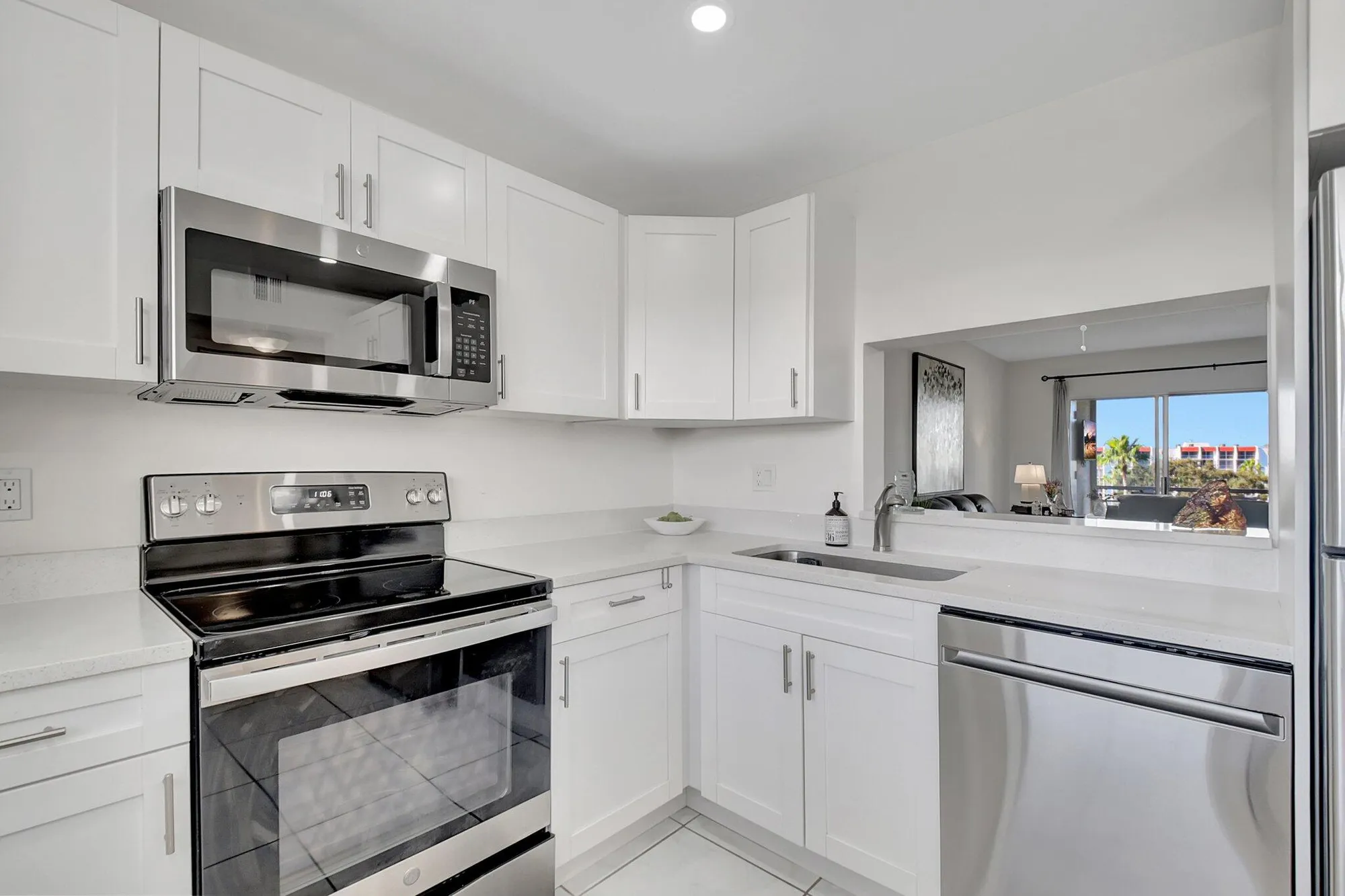 Property Slideshow image 9 of 33 | 3661 via poinciana 510, Lake Worth, FL, 33467