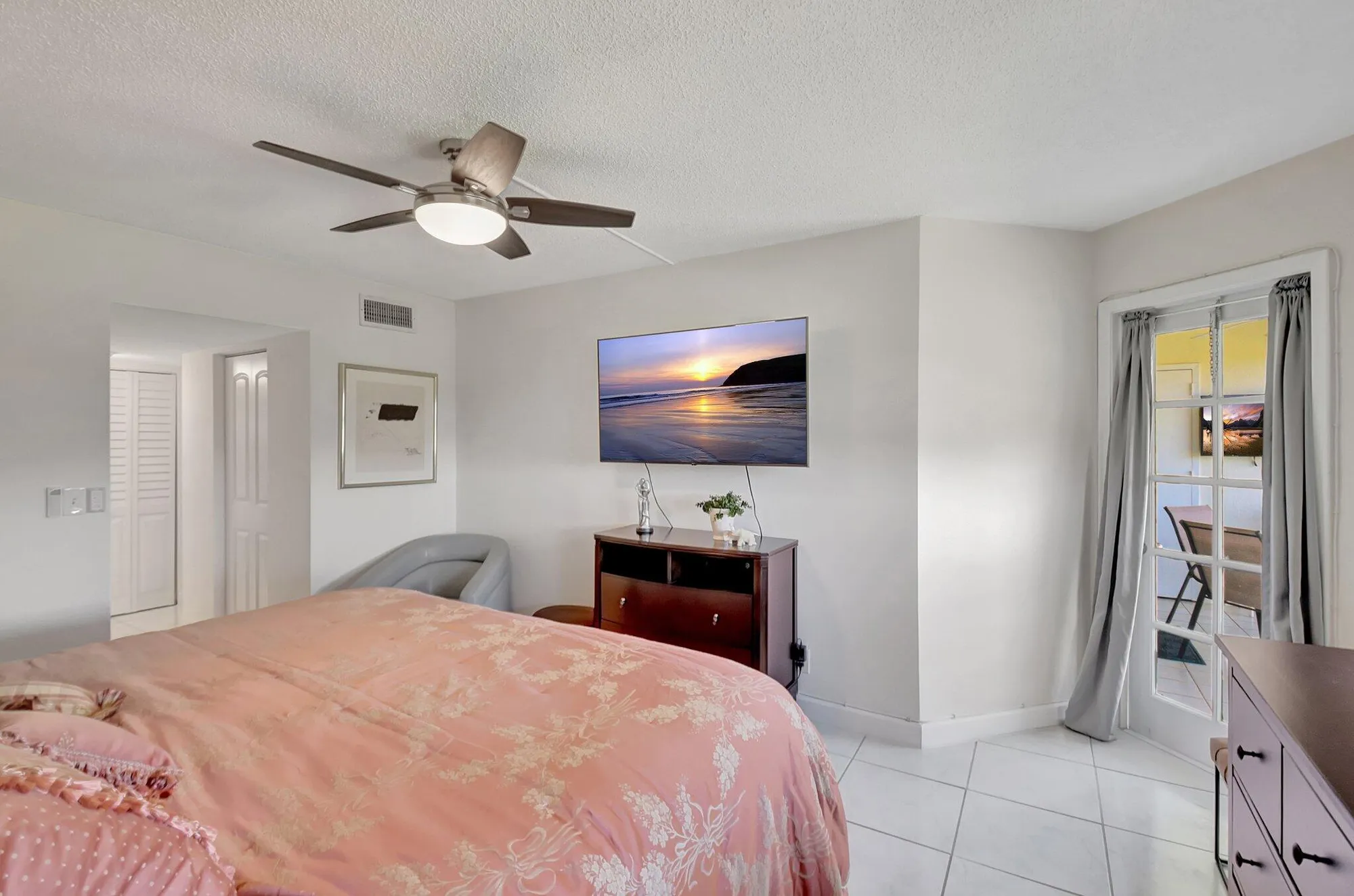 Property Slideshow image 20 of 33 | 3661 via poinciana 510, Lake Worth, FL, 33467