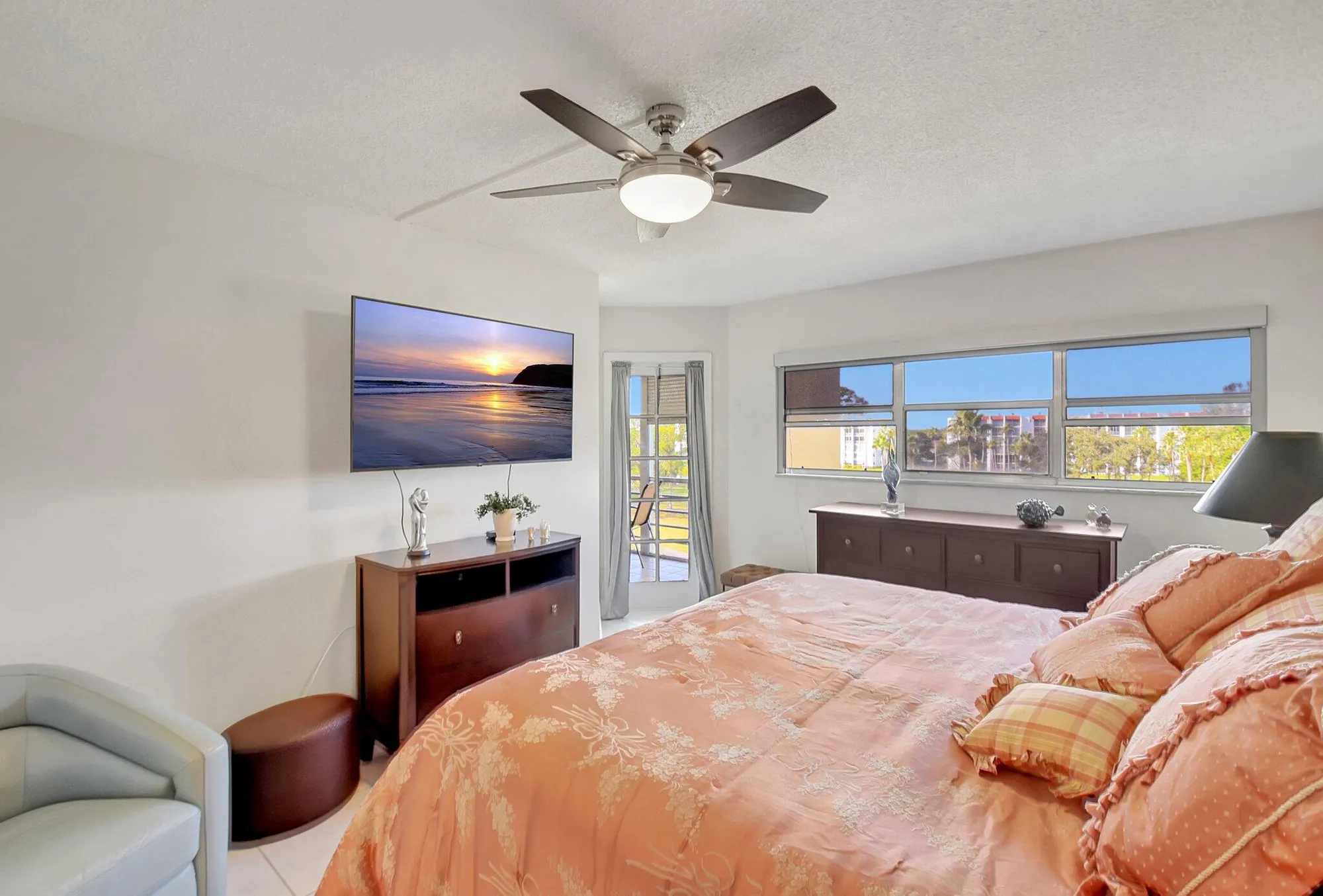 Property Slideshow image 21 of 33 | 3661 via poinciana 510, Lake Worth, FL, 33467
